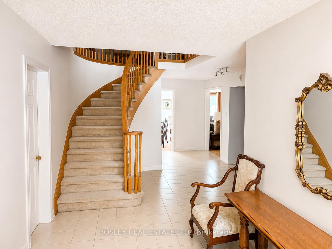 Photo 2 of 1606 Heritage Way, Oakville, Glen Abbey — HOMEH