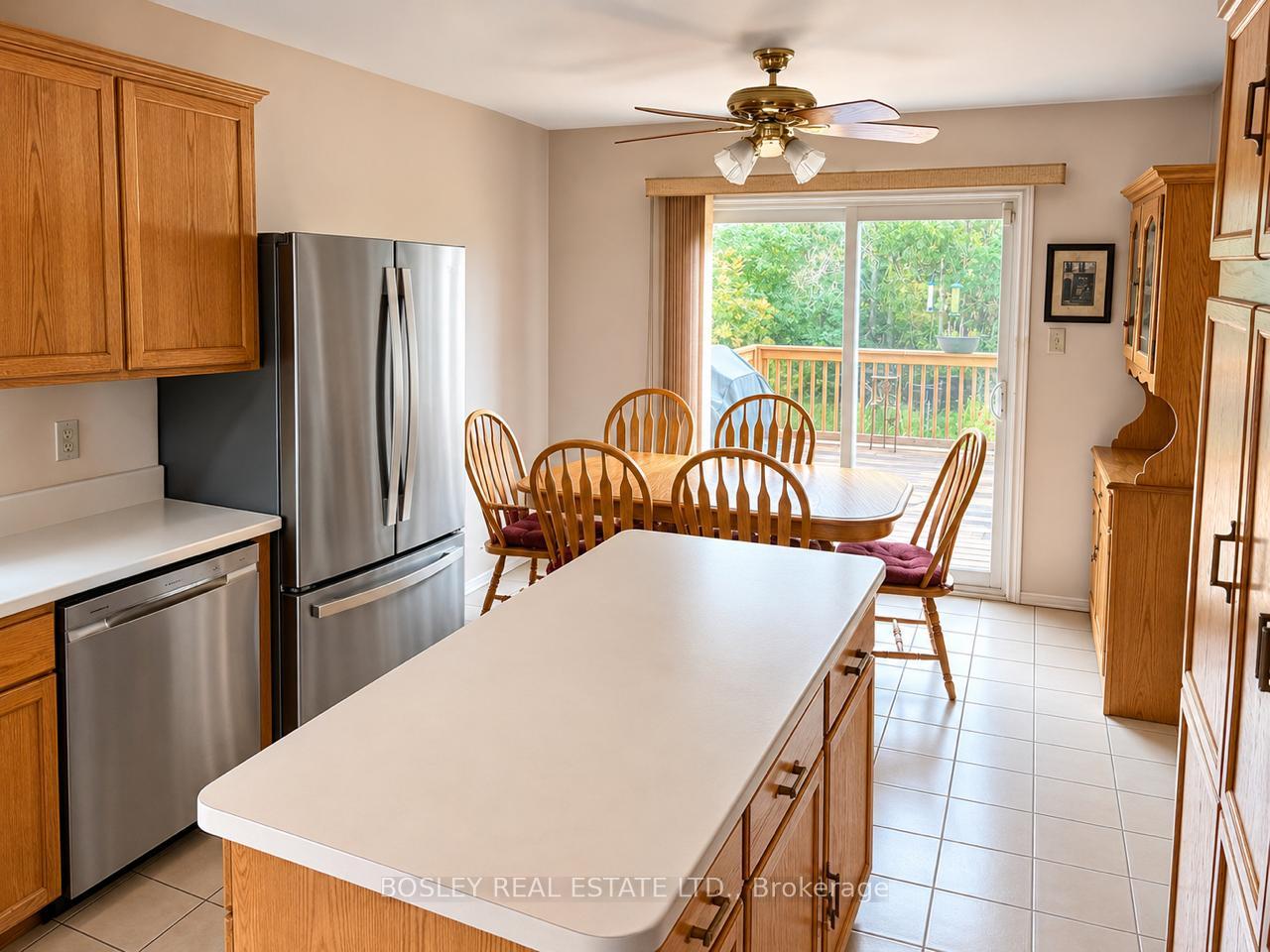 Photo 7 of 1606 Heritage Way, Oakville, Glen Abbey — HOMEH