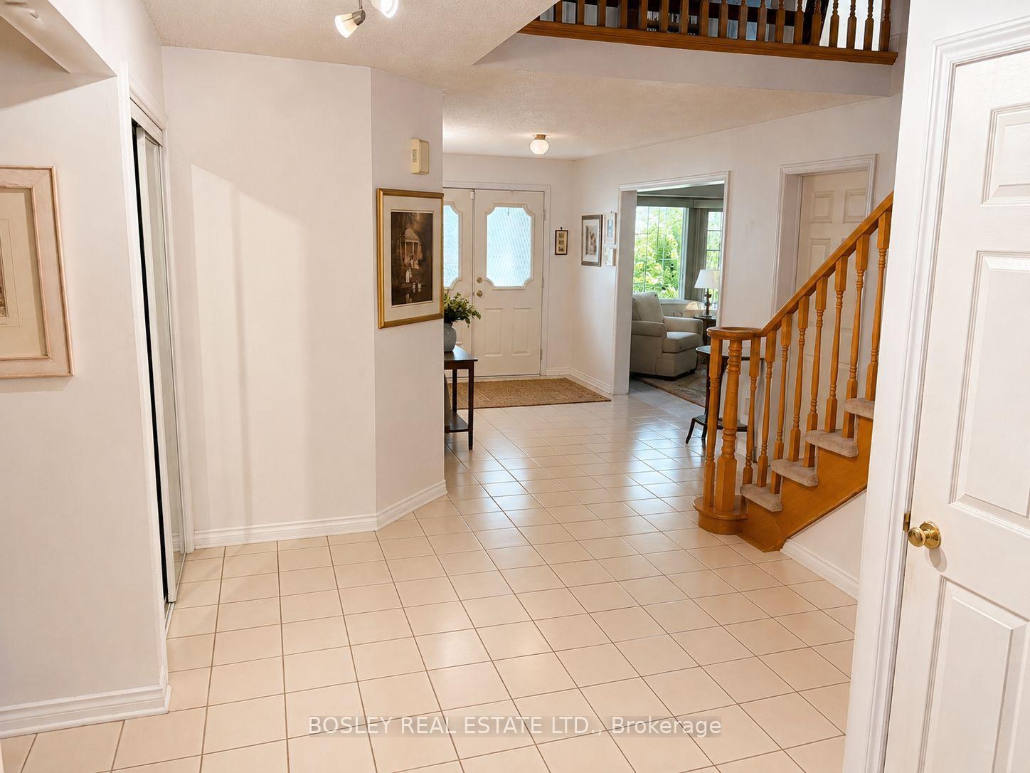 Photo 8 of 1606 Heritage Way, Oakville, Glen Abbey — HOMEH