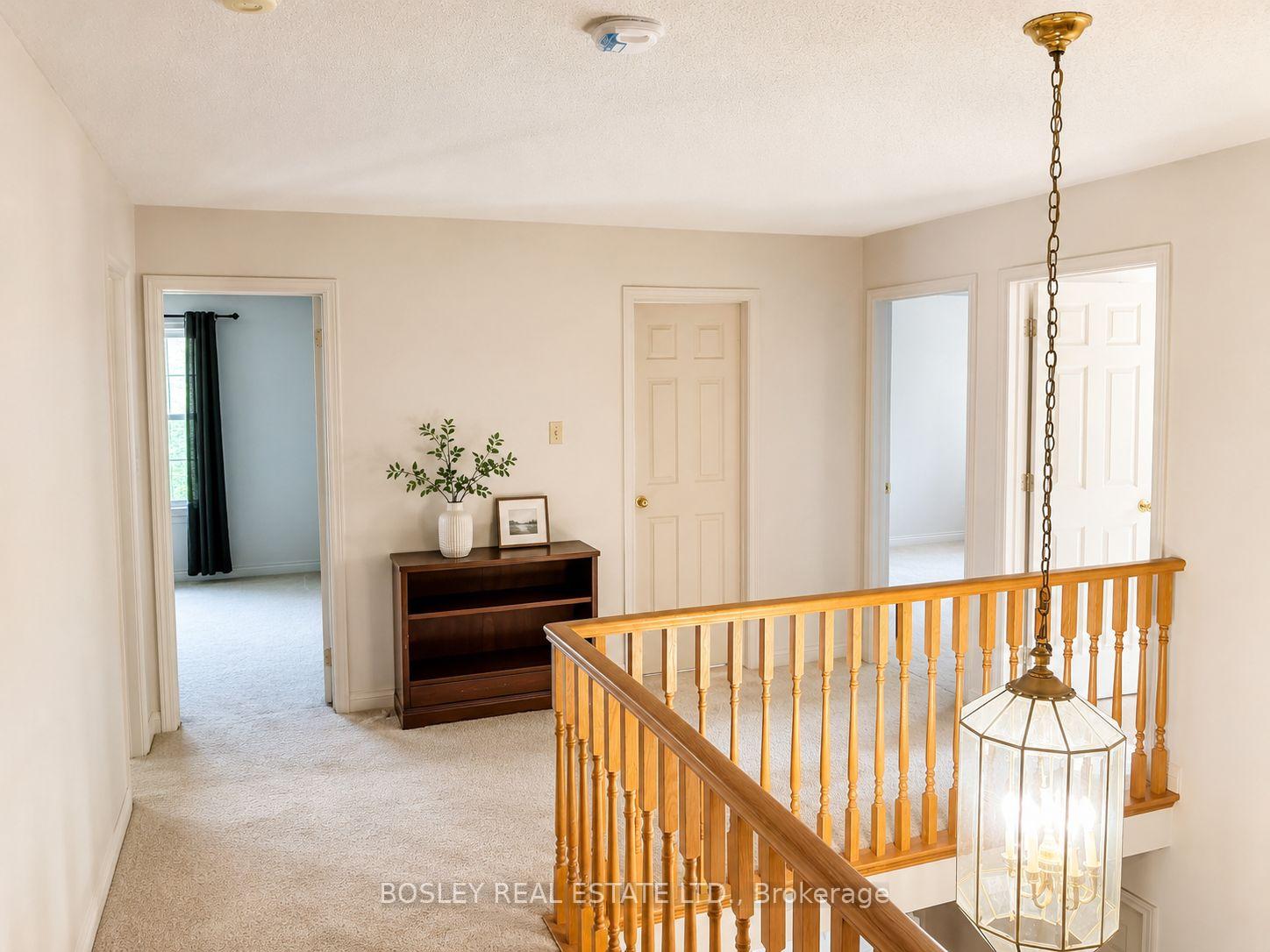 Photo 9 of 1606 Heritage Way, Oakville, Glen Abbey — HOMEH
