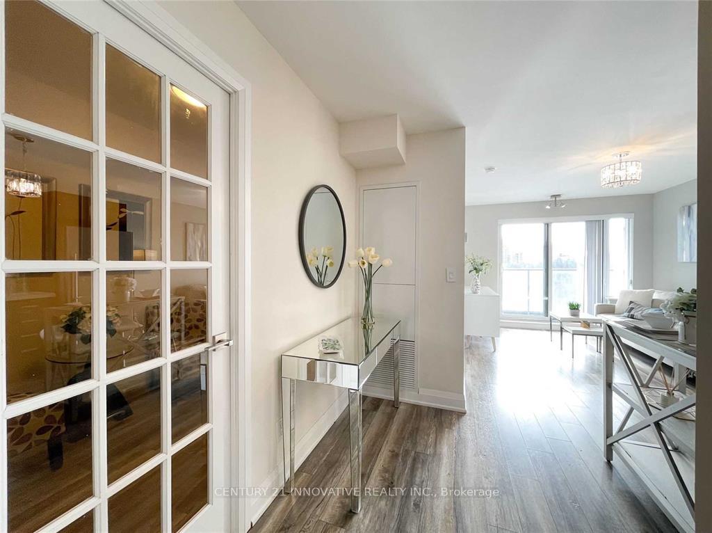 Photo 2 of Unit 718, 18 Uptown Drive, Markham, Unionville — HOMEH