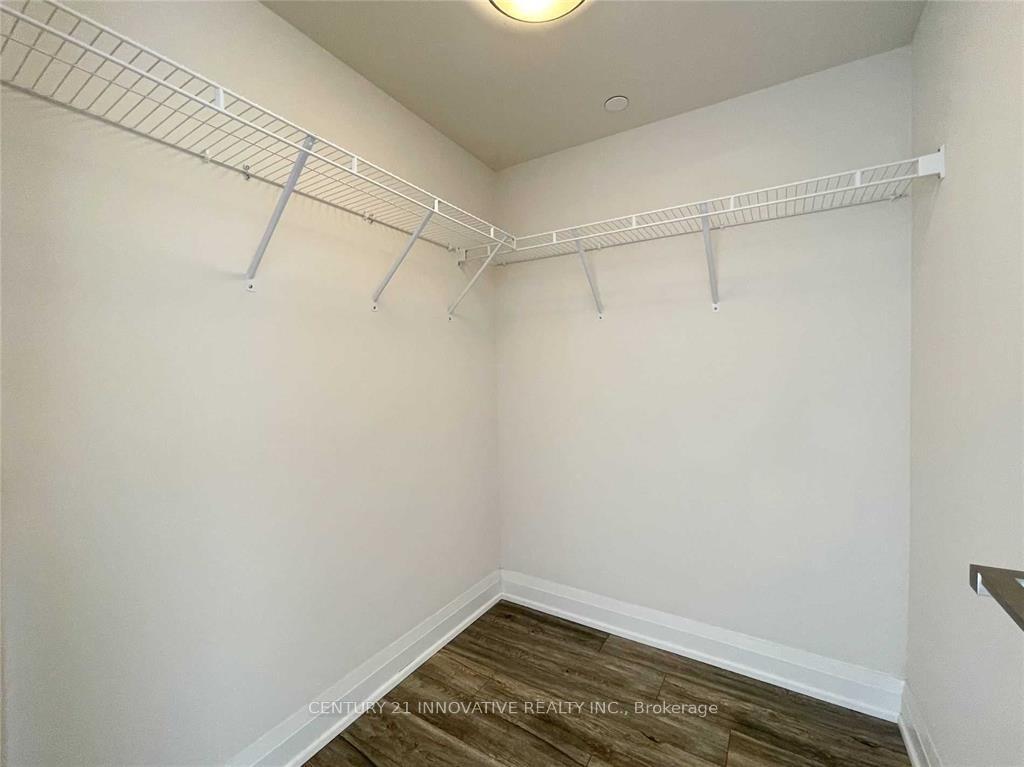 Photo 9 of Unit 718, 18 Uptown Drive, Markham, Unionville — HOMEH