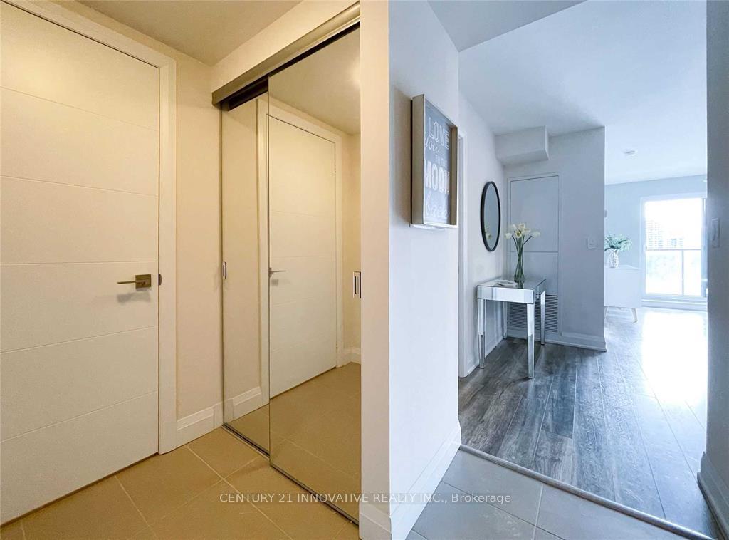 Photo 13 of Unit 718, 18 Uptown Drive, Markham, Unionville — HOMEH
