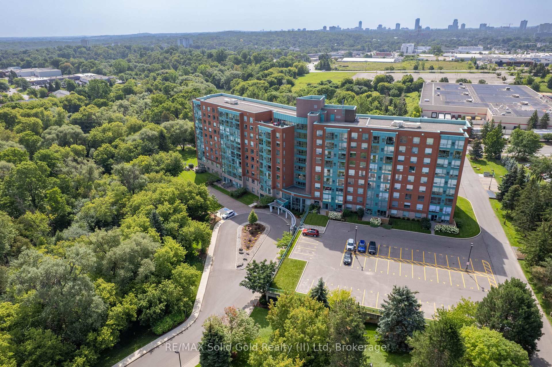 Photo 3 of Unit 611, 55 Blue Springs Drive, Waterloo, Colonial Acres — HOMEH