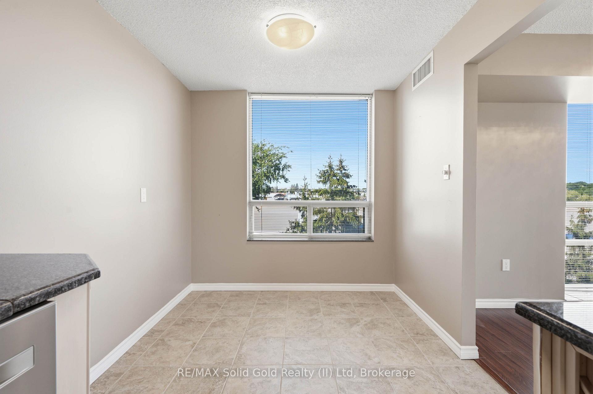 Photo 12 of Unit 611, 55 Blue Springs Drive, Waterloo, Colonial Acres — HOMEH