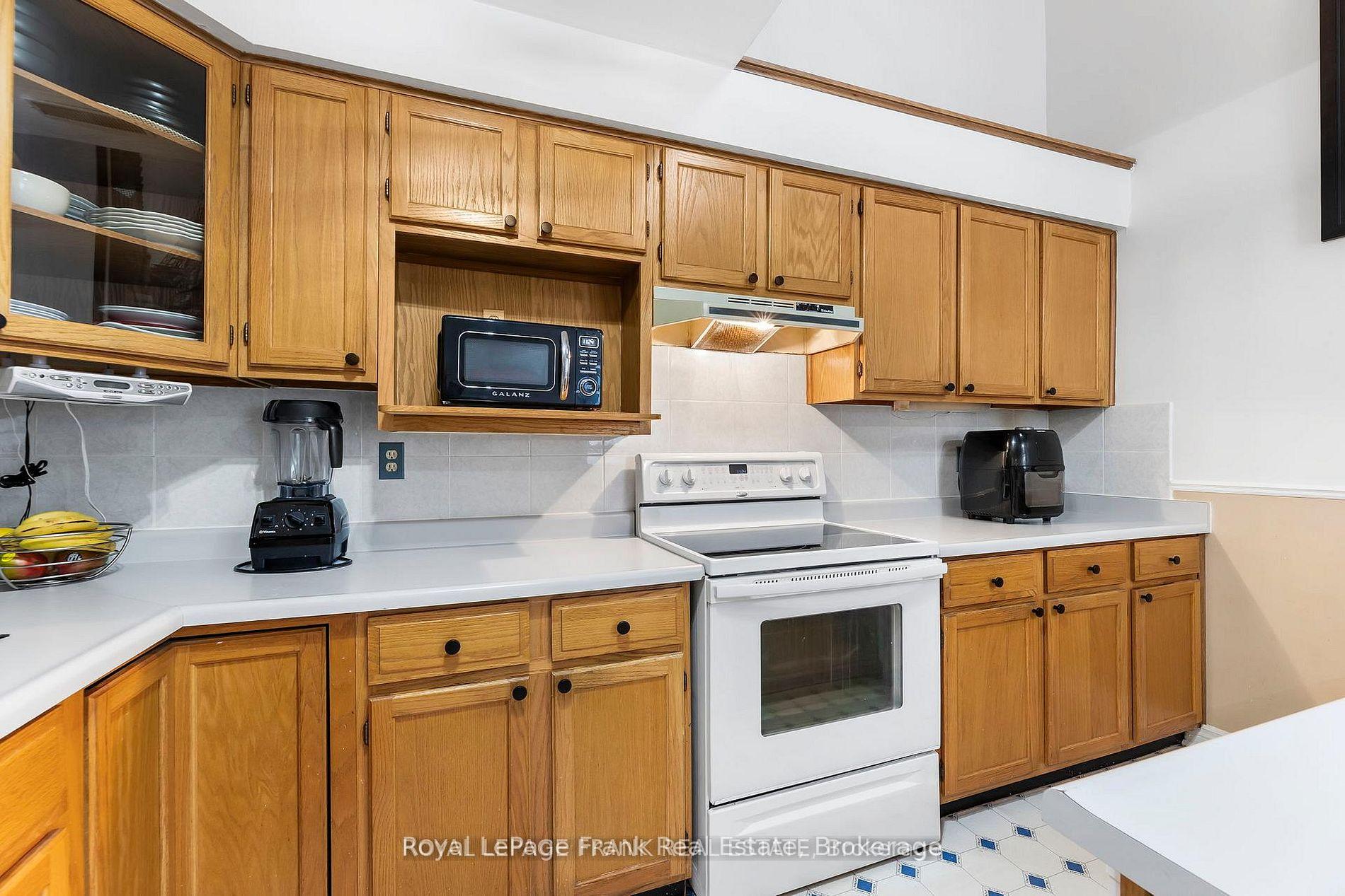 Photo 22 of 1665 Nash Road, Clarington, Courtice — HOMEH