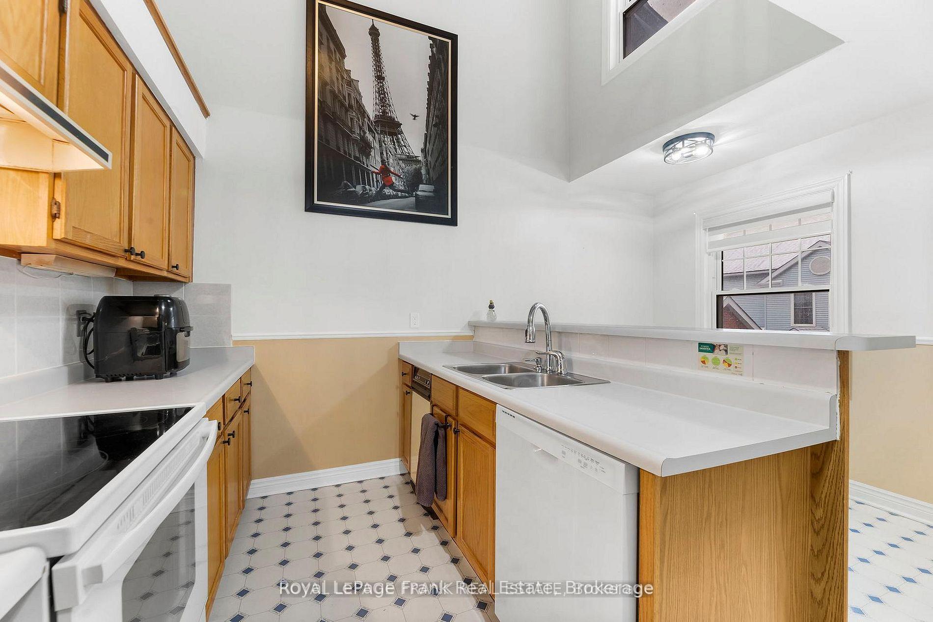 Photo 23 of 1665 Nash Road, Clarington, Courtice — HOMEH