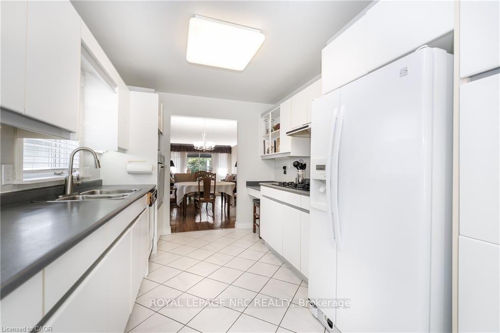 Photo 13 of Unit 12, 24 Garden Drive, West Lincoln, Smithville — HOMEH