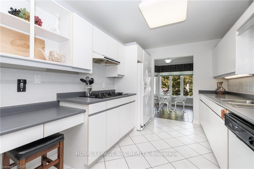 Photo 15 of Unit 12, 24 Garden Drive, West Lincoln, Smithville — HOMEH