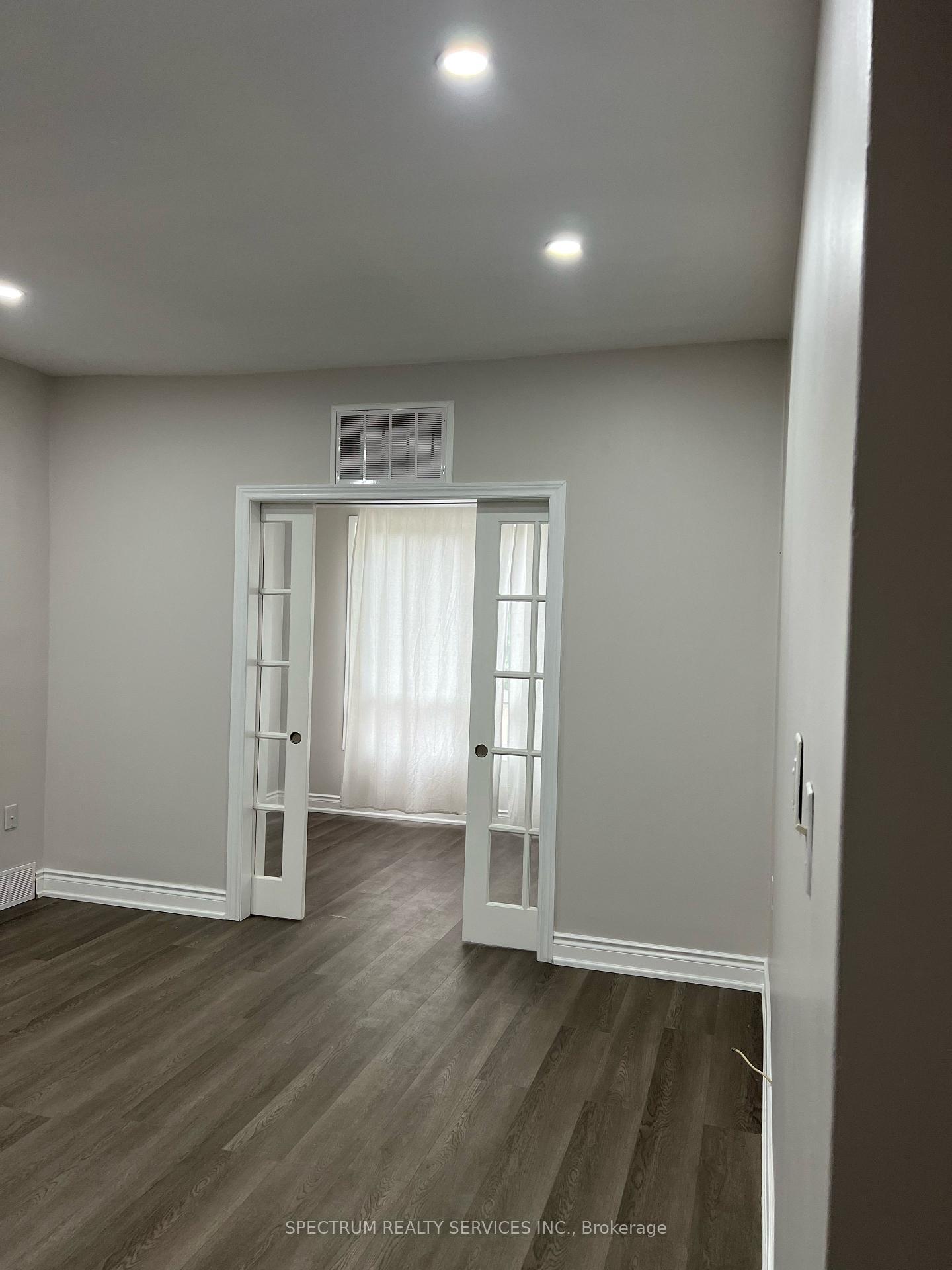 Photo 12 of 161 Rothsay Avenue, Hamilton, Delta — HOMEH