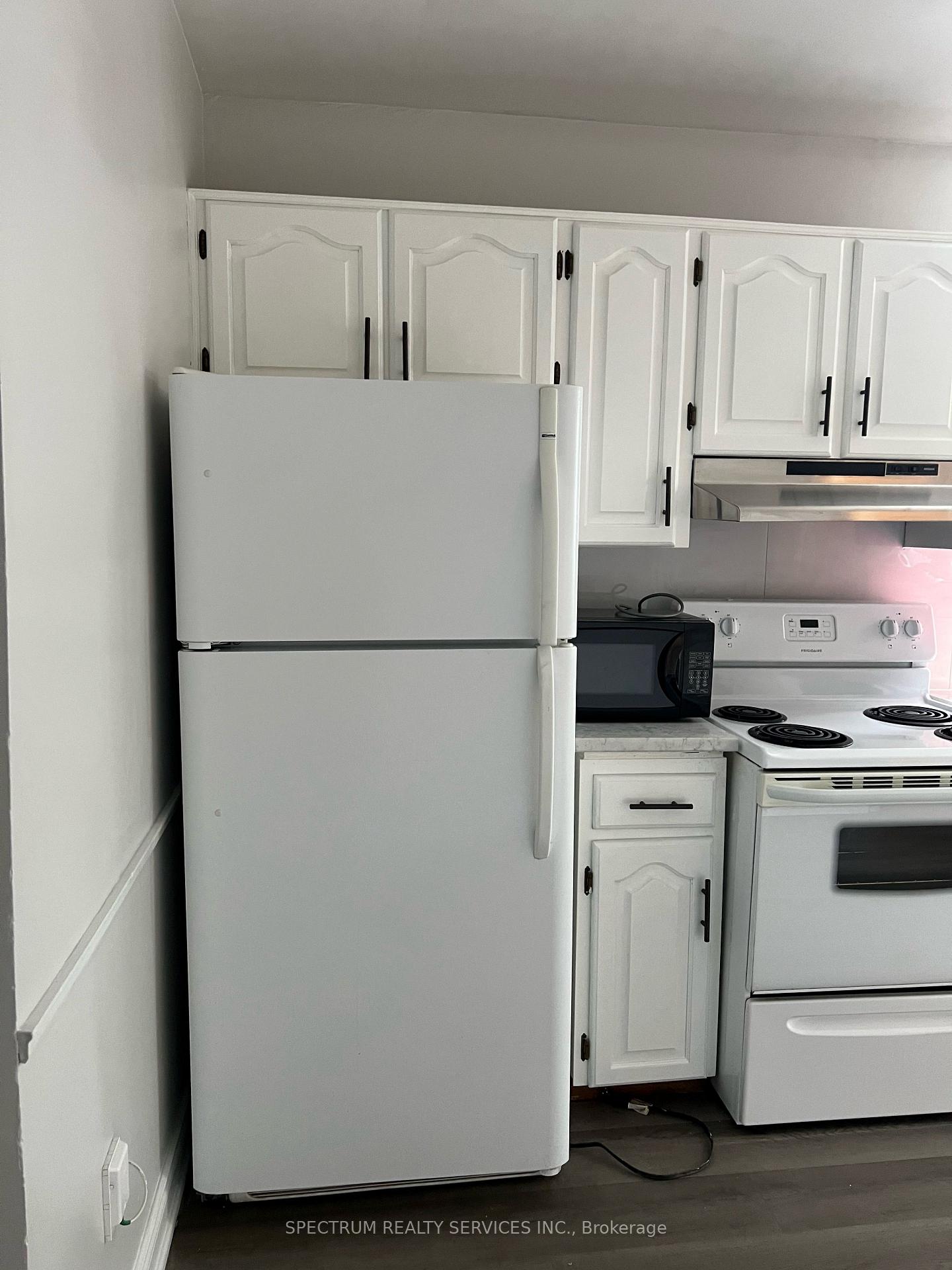 Photo 33 of 161 Rothsay Avenue, Hamilton, Delta — HOMEH
