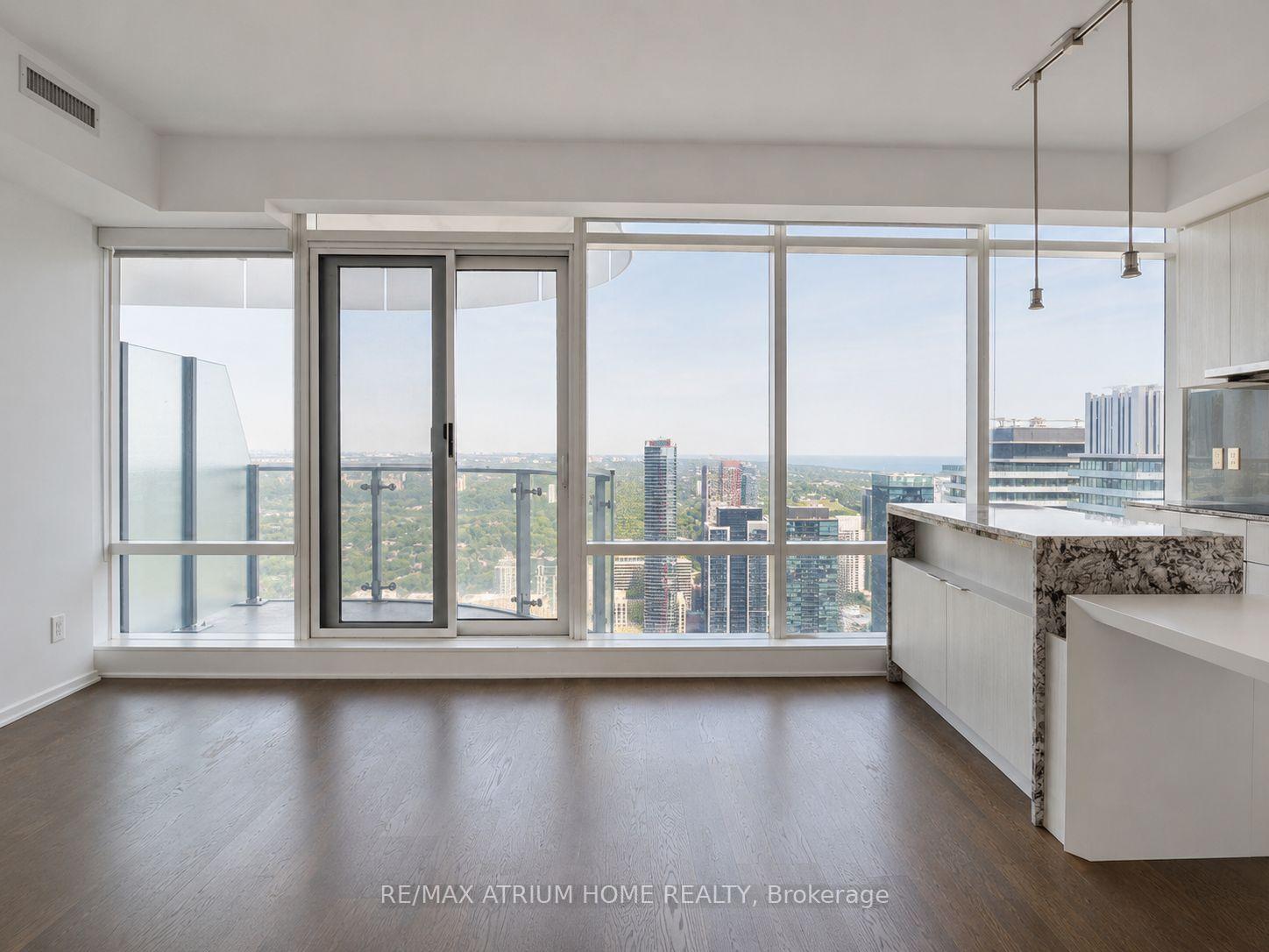 Photo 4 of Unit 5403, 1 Bloor Street E, Toronto, Church-Yonge Corridor — HOMEH