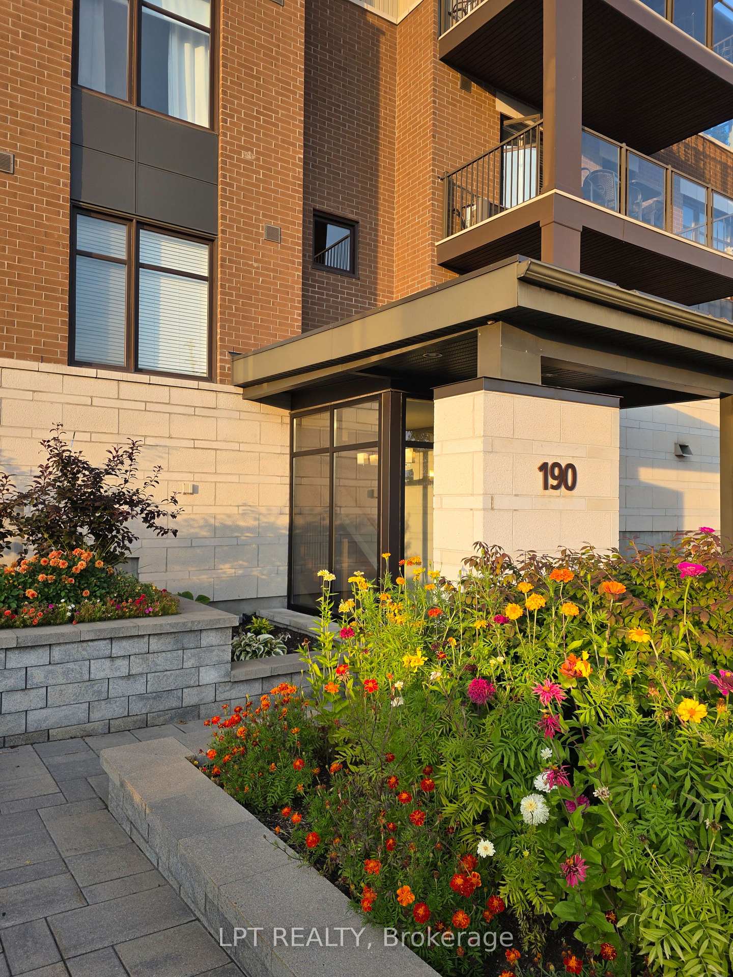 Photo 1 of Unit 203, 190 Guelph Private, Ottawa, Kanata - Kanata Lakes/Heritage Hills — HOMEH