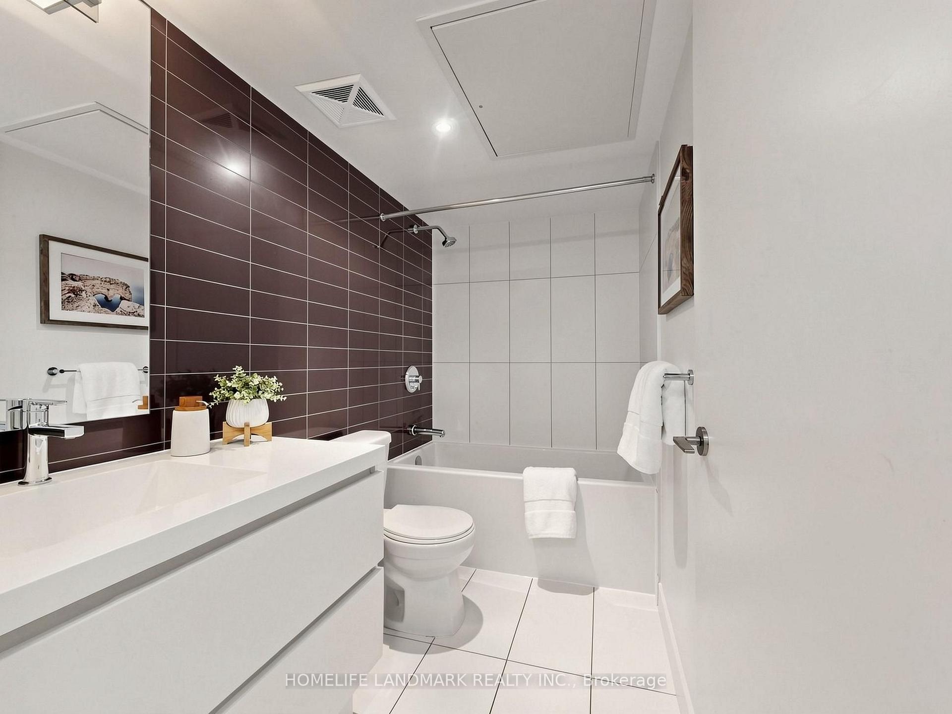 Photo 17 of Unit 2215, 75 Queens Wharf Road, Toronto, Waterfront Communities — HOMEH