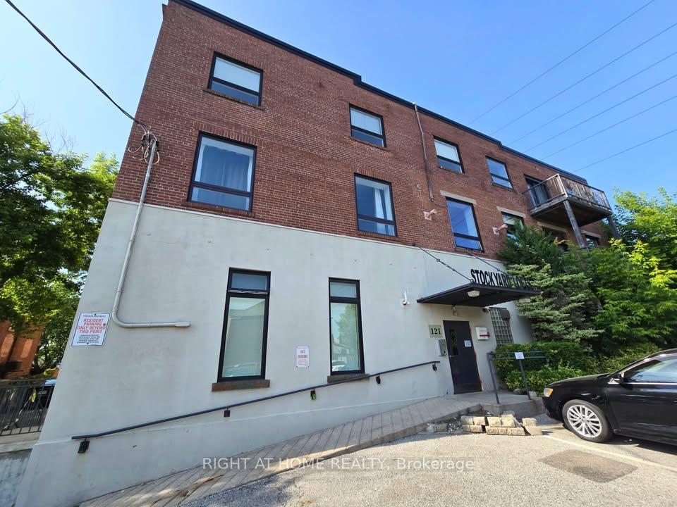 Photo 25 of Unit 12, 121 Prescott Avenue, Toronto, Weston-Pellam Park — HOMEH