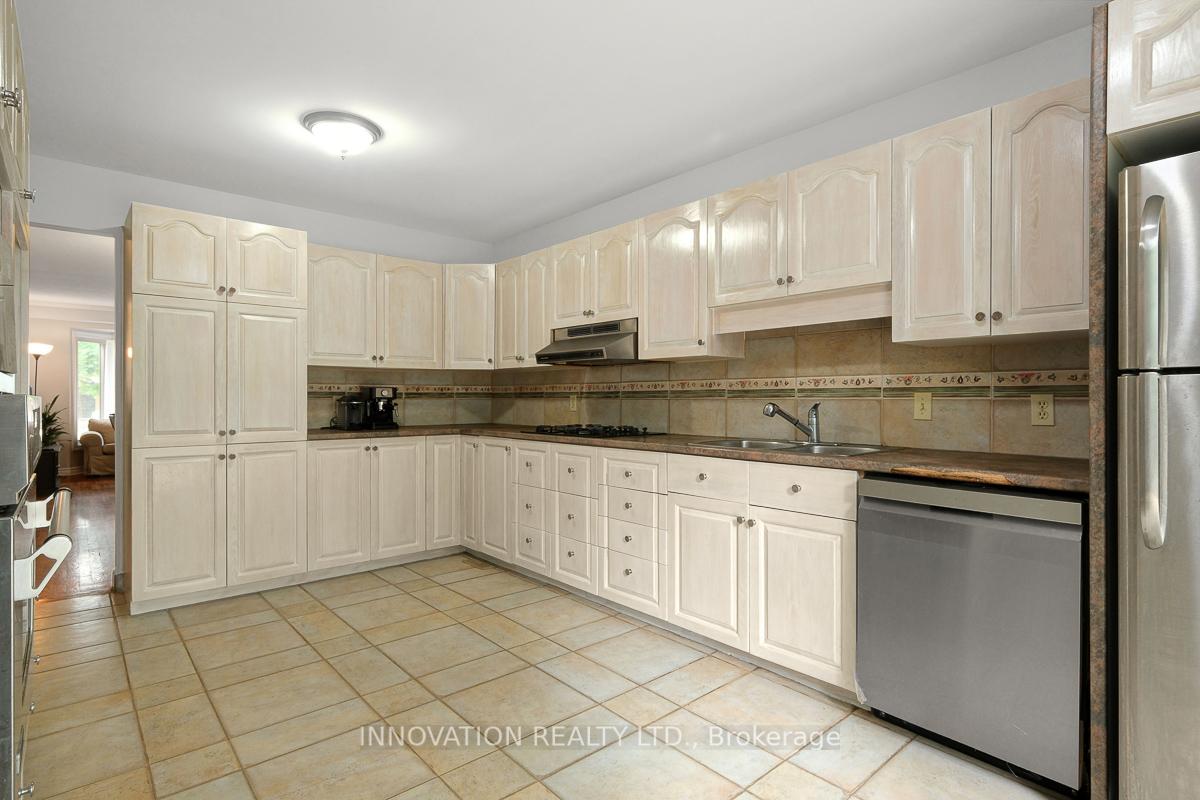 Photo 15 of 111 Beechfern Drive, Ottawa, Stittsville (Central) — HOMEH