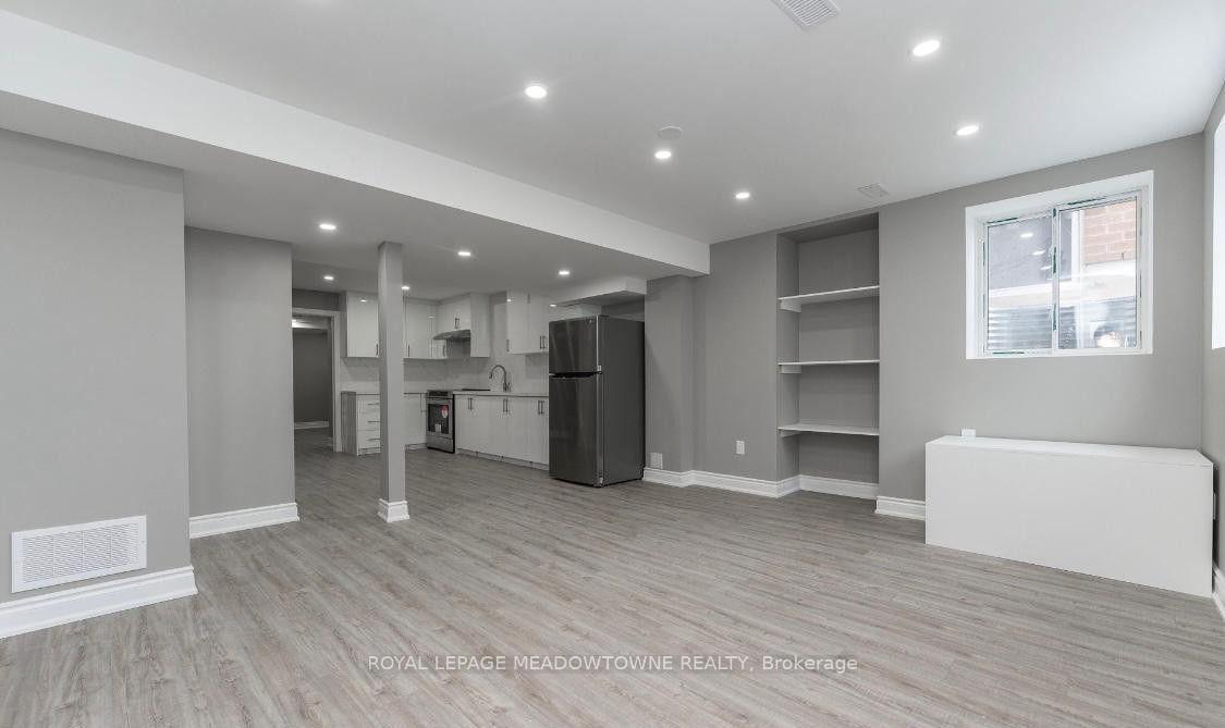 Photo 3 of Unit #Basement, 127 Yates Drive, Milton, Cobban — HOMEH