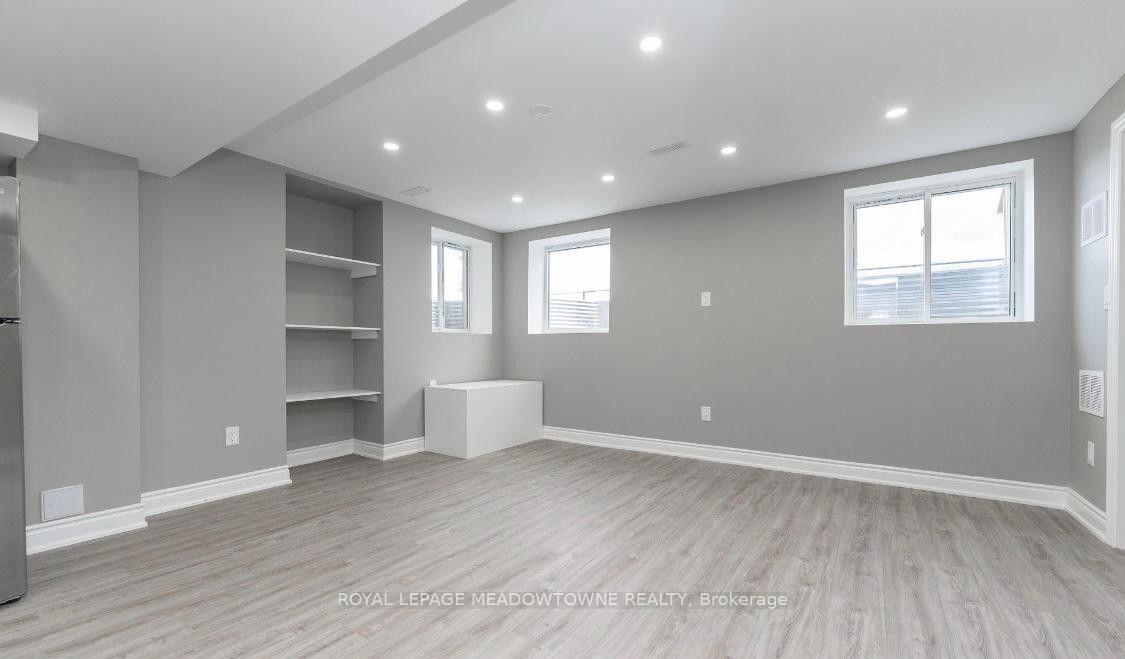 Photo 5 of Unit #Basement, 127 Yates Drive, Milton, Cobban — HOMEH