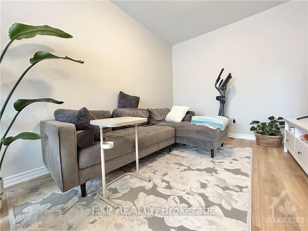 Photo 4 of 229 Atima Circle, Ottawa, Barrhaven - Half Moon Bay — HOMEH