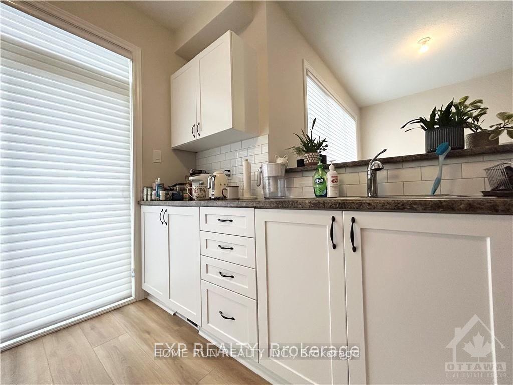 Photo 7 of 229 Atima Circle, Ottawa, Barrhaven - Half Moon Bay — HOMEH