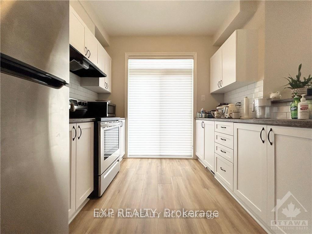 Photo 9 of 229 Atima Circle, Ottawa, Barrhaven - Half Moon Bay — HOMEH