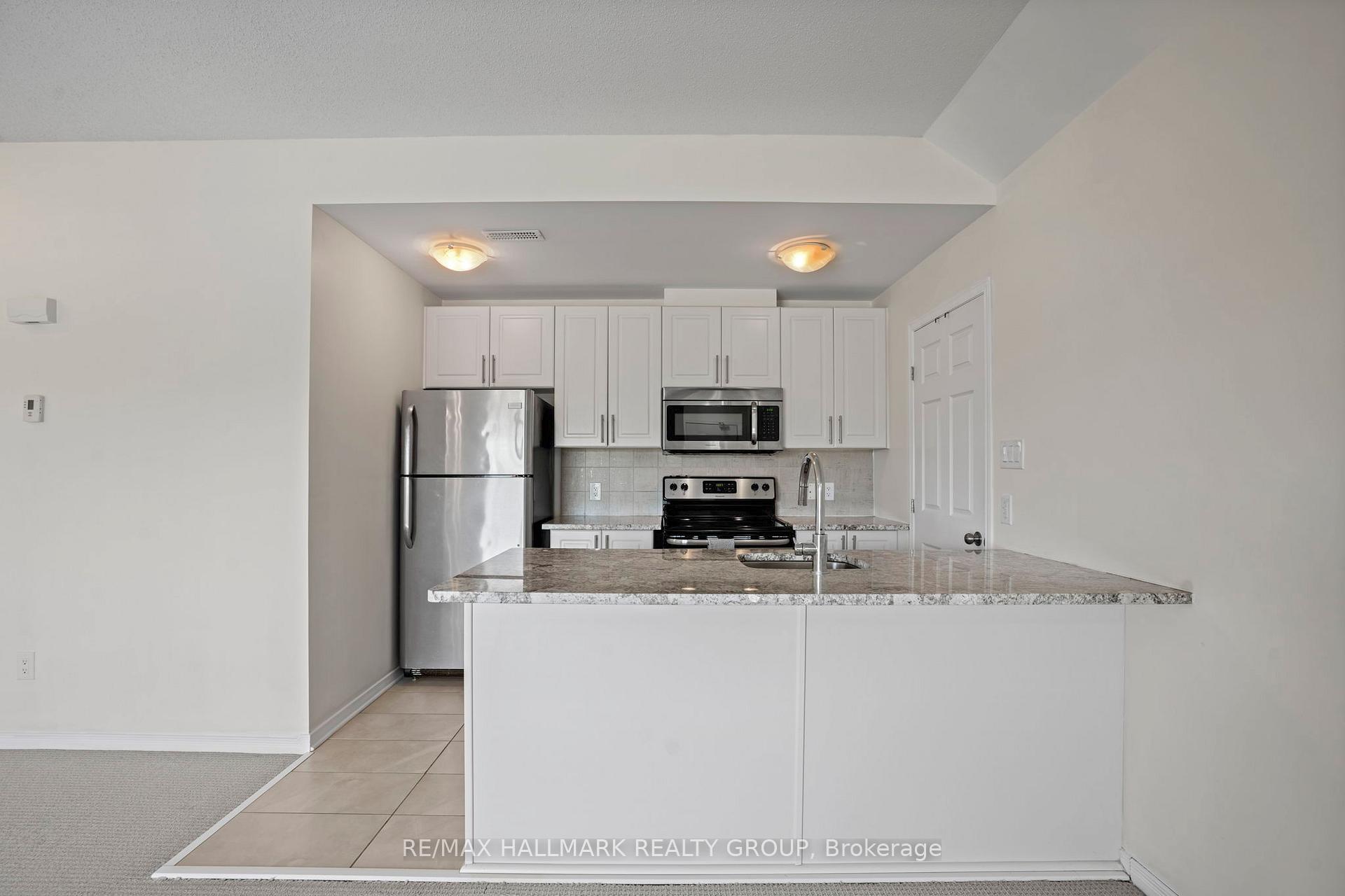Photo 7 of 42 Sternes Private, Ottawa, Springridge/East Village — HOMEH