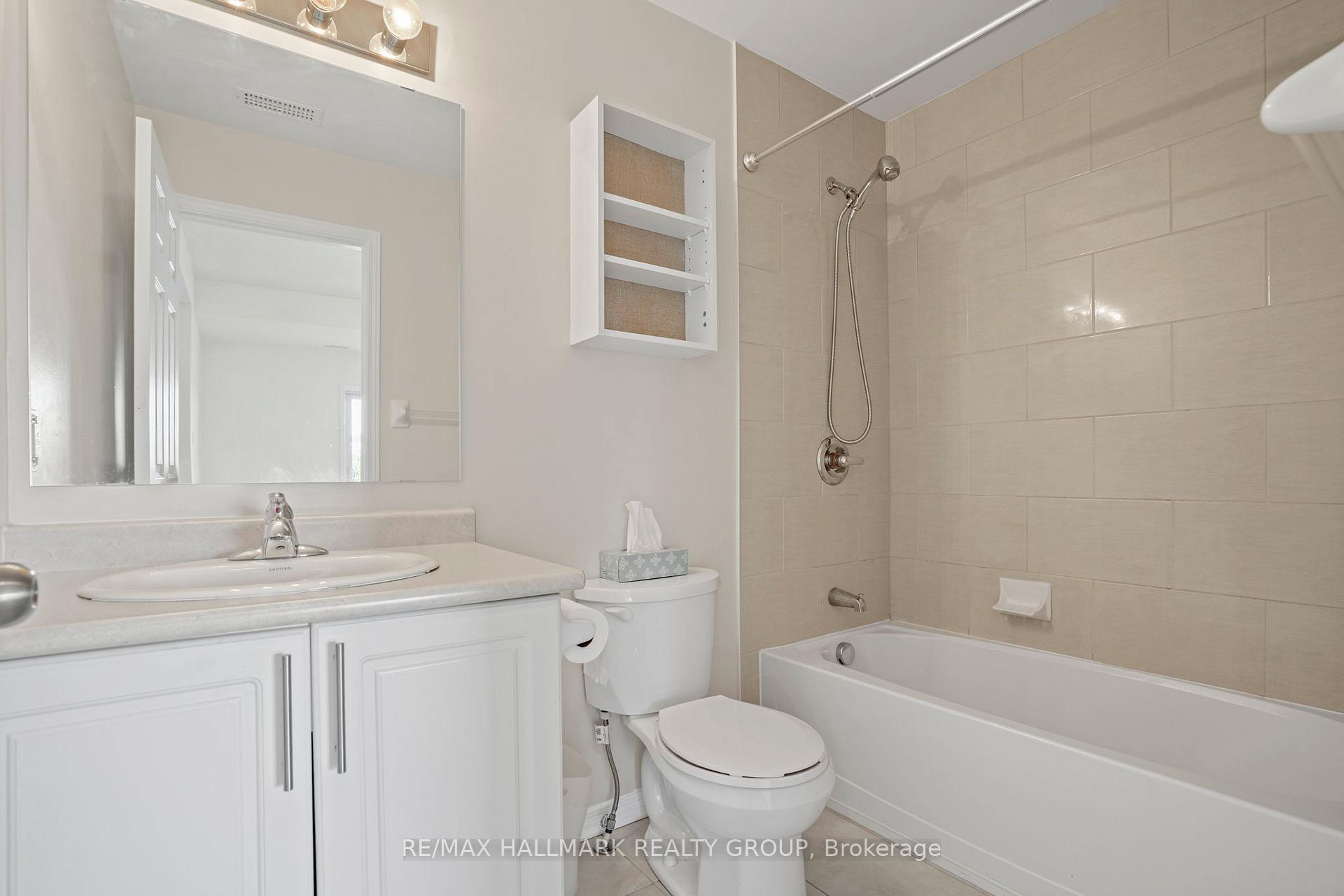 Photo 13 of 42 Sternes Private, Ottawa, Springridge/East Village — HOMEH