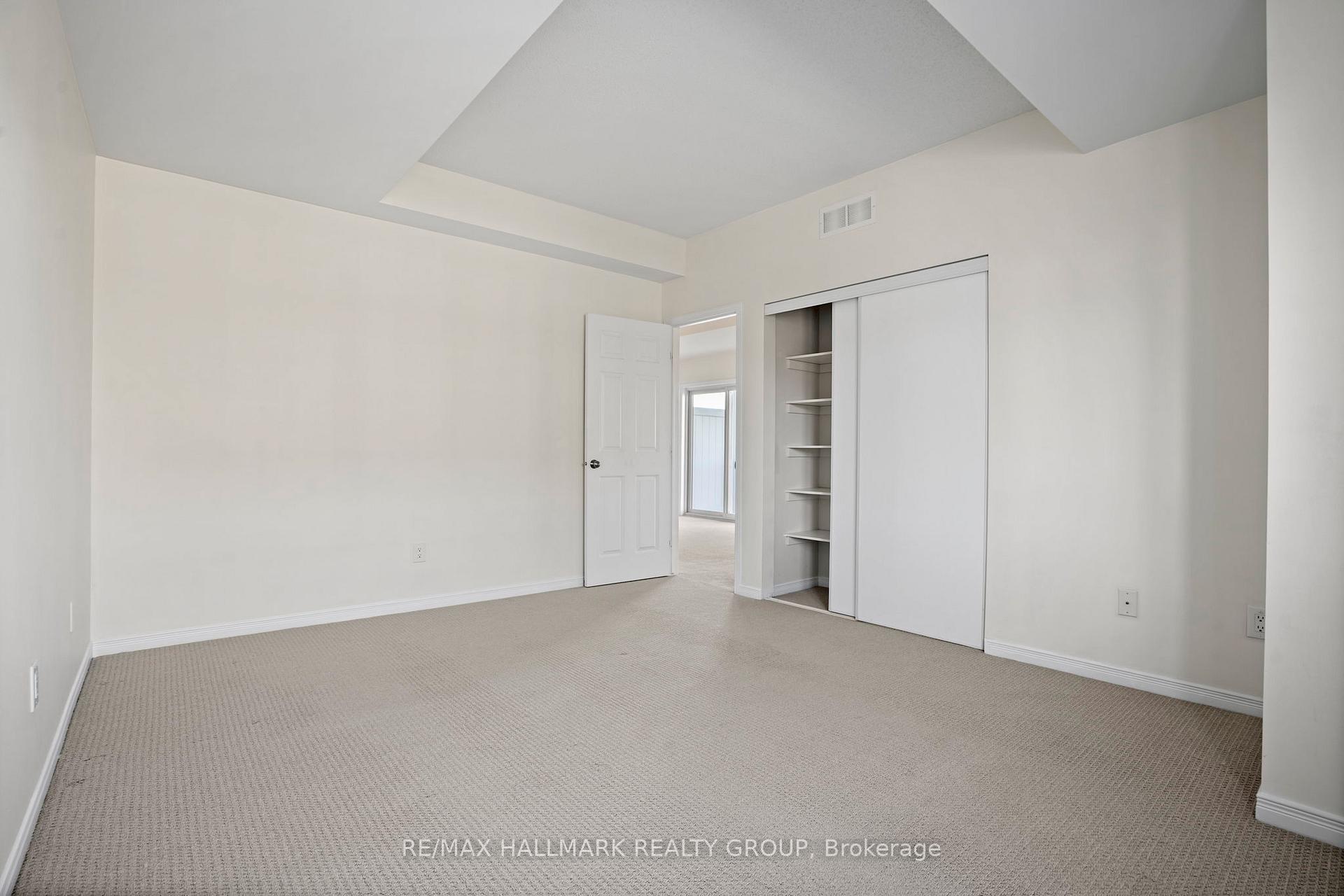 Photo 17 of 42 Sternes Private, Ottawa, Springridge/East Village — HOMEH