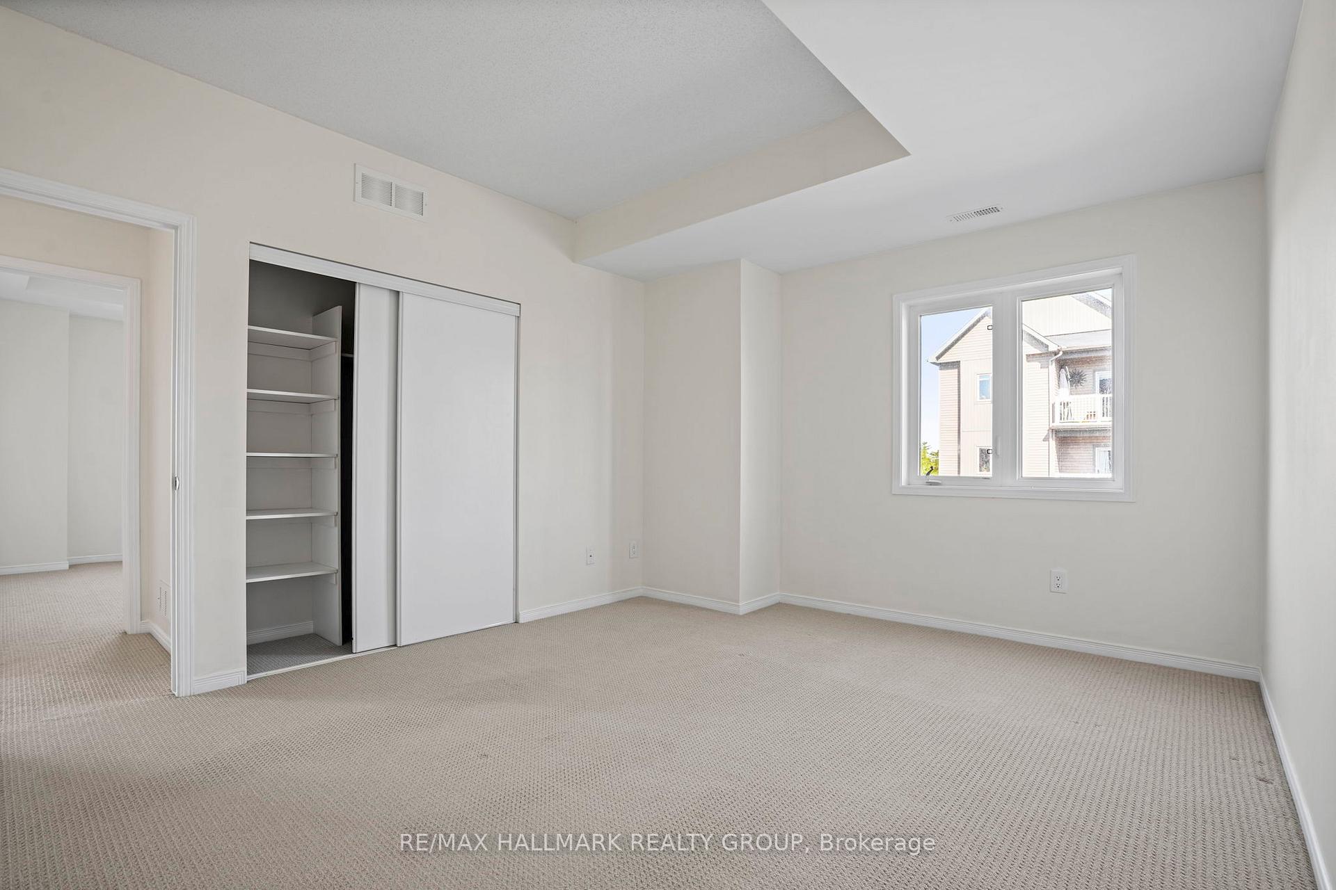 Photo 18 of 42 Sternes Private, Ottawa, Springridge/East Village — HOMEH