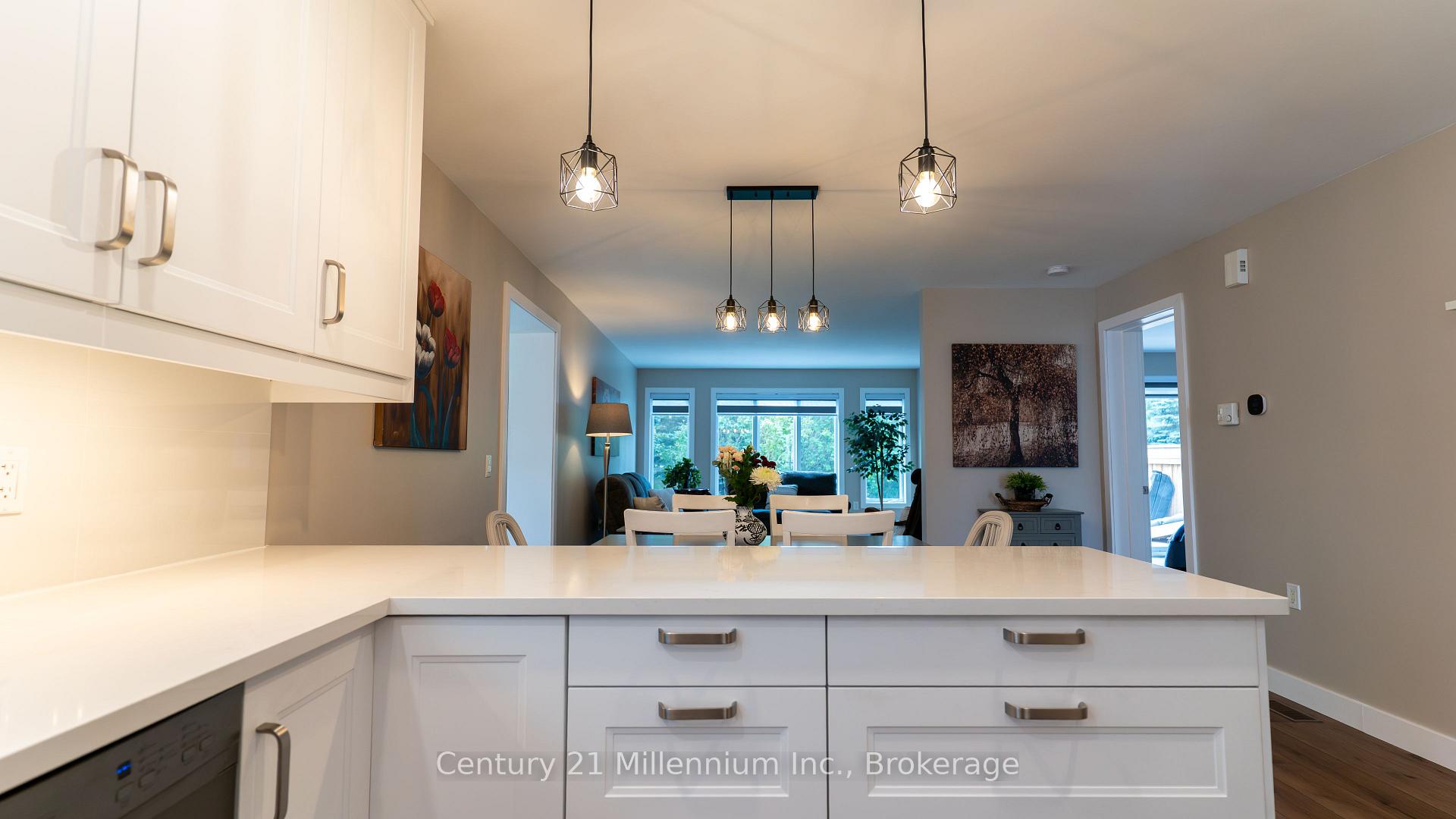 Photo 10 of 12 Illinois Crescent, Wasaga Beach — HOMEH