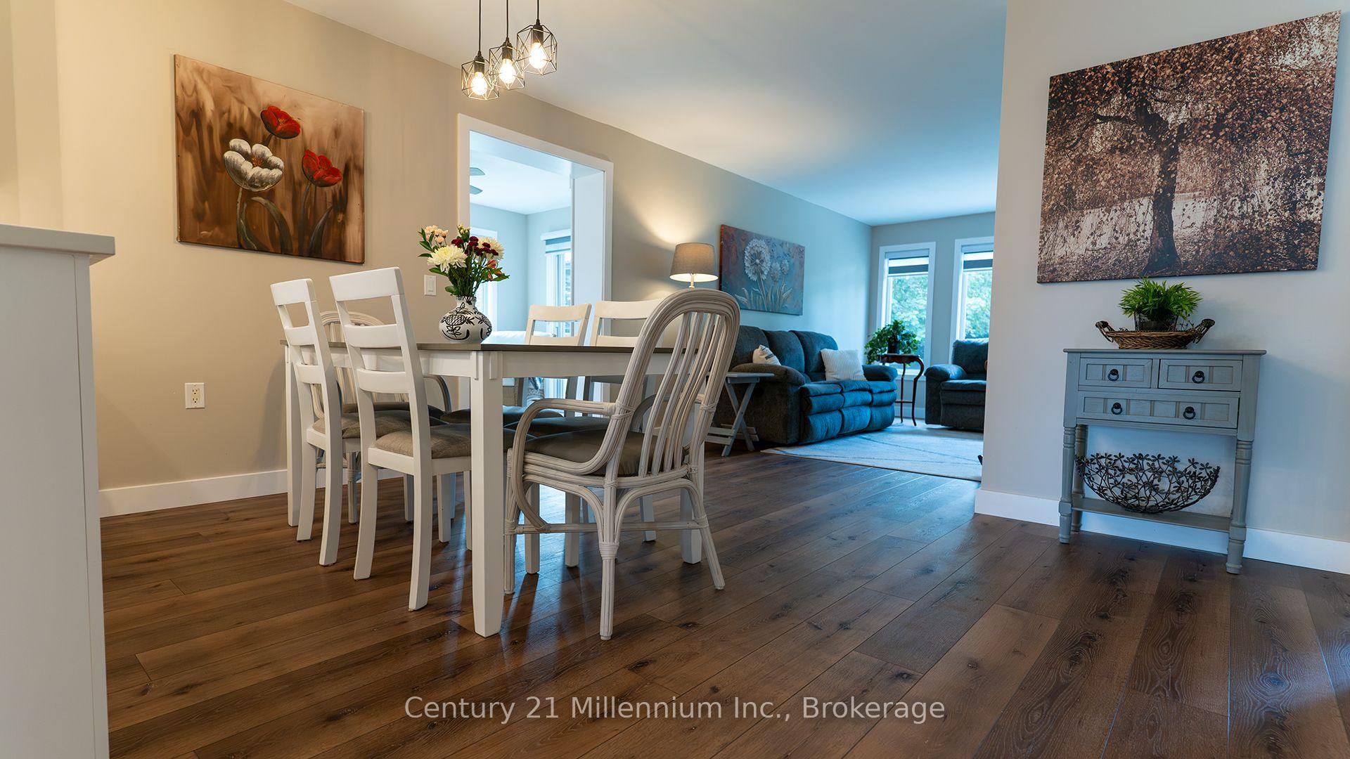Photo 13 of 12 Illinois Crescent, Wasaga Beach — HOMEH