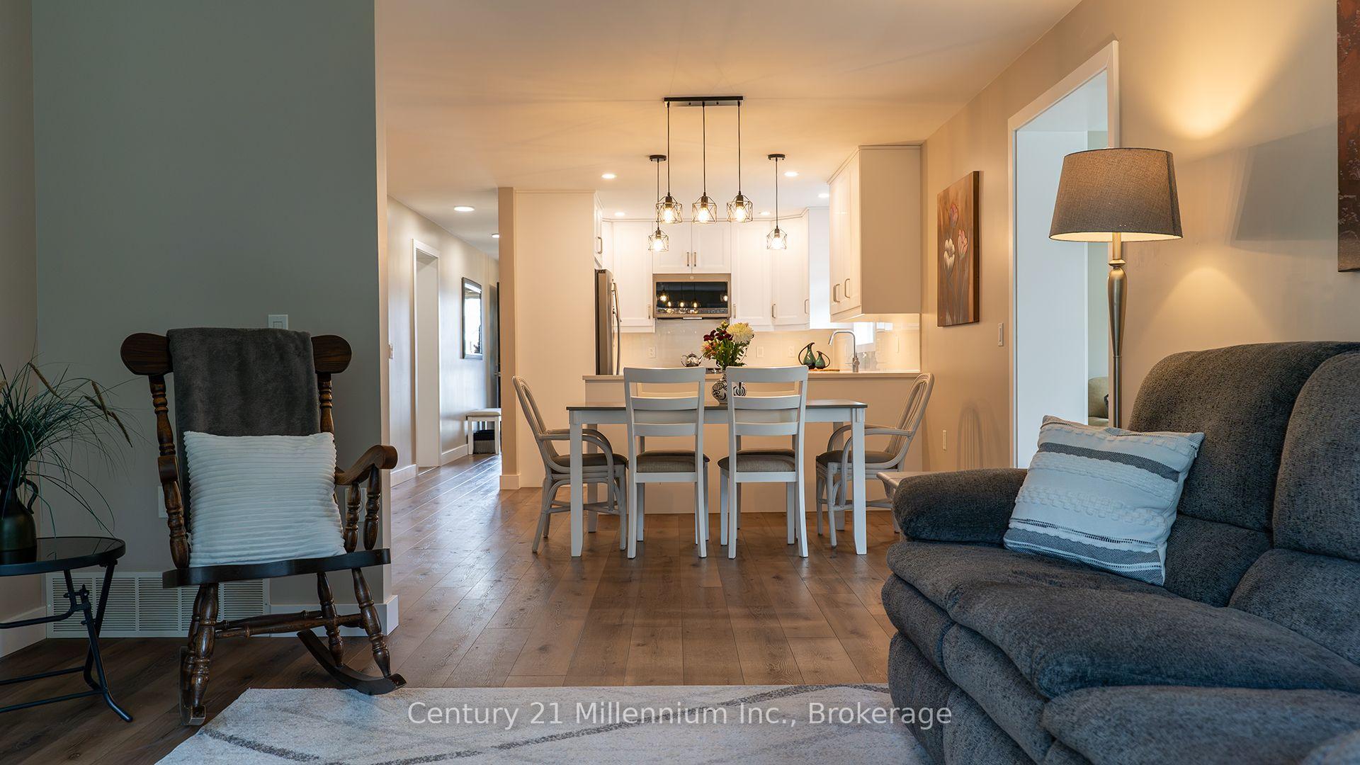 Photo 17 of 12 Illinois Crescent, Wasaga Beach — HOMEH