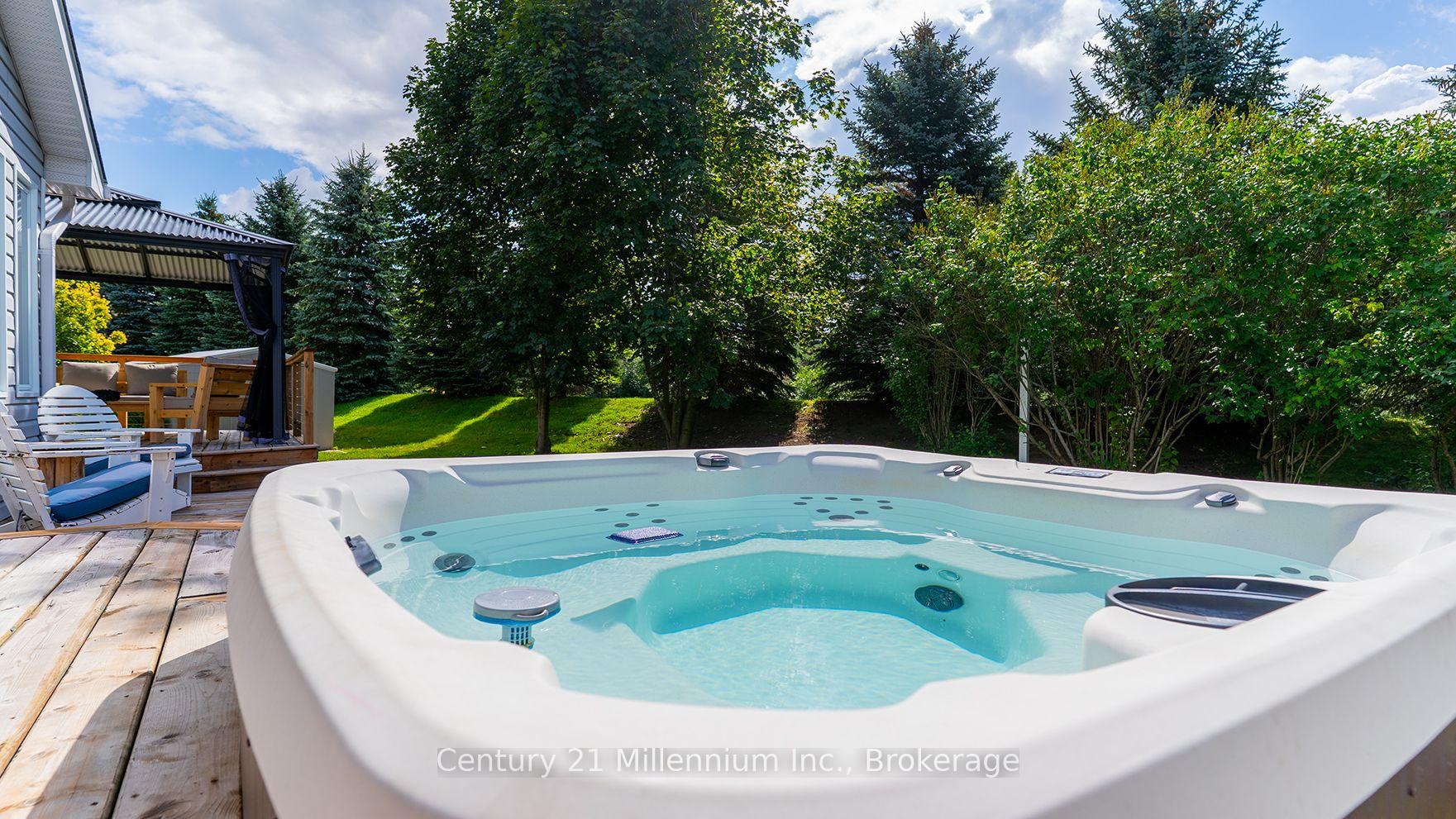 Photo 28 of 12 Illinois Crescent, Wasaga Beach — HOMEH