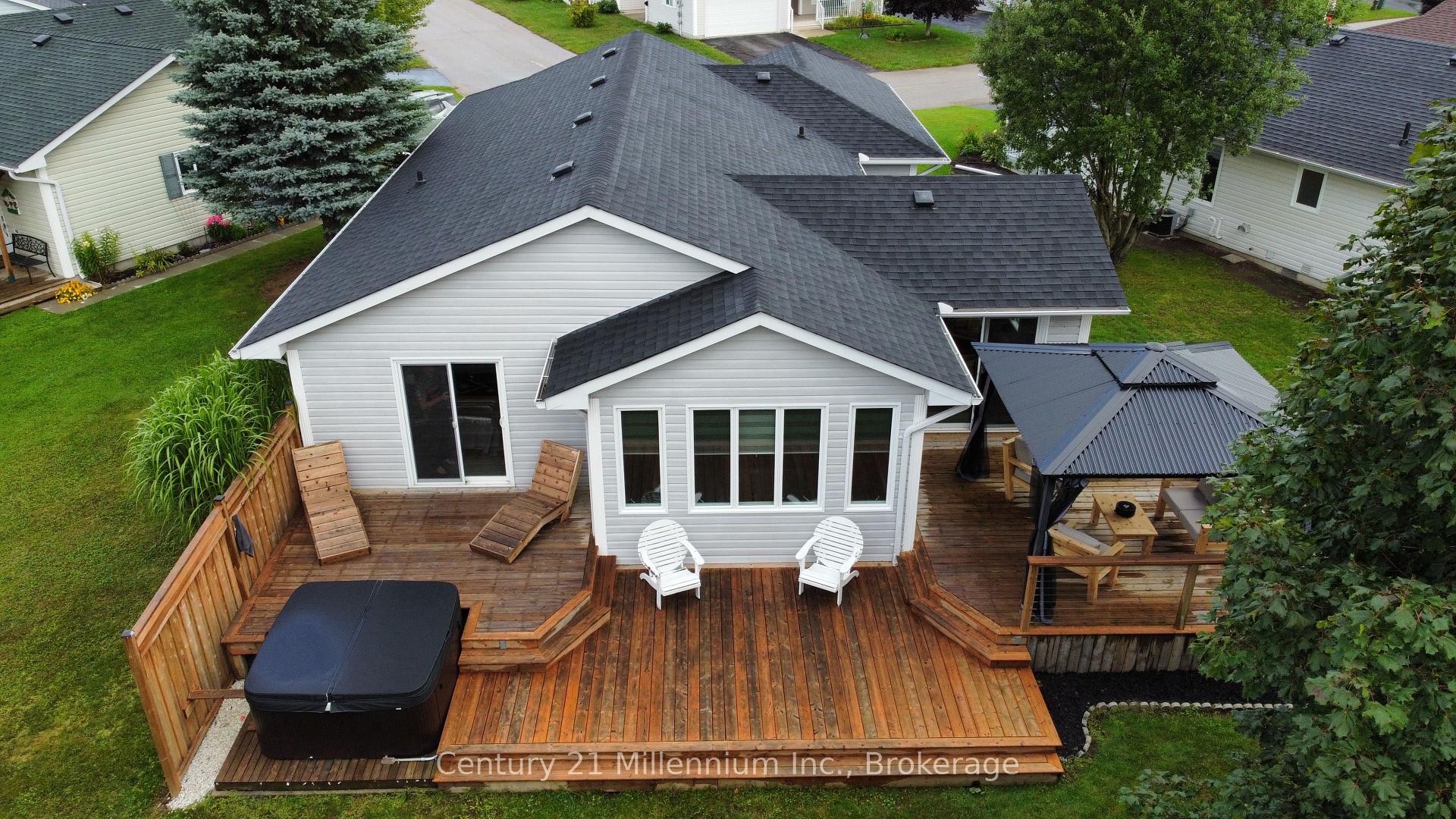 Photo 37 of 12 Illinois Crescent, Wasaga Beach — HOMEH