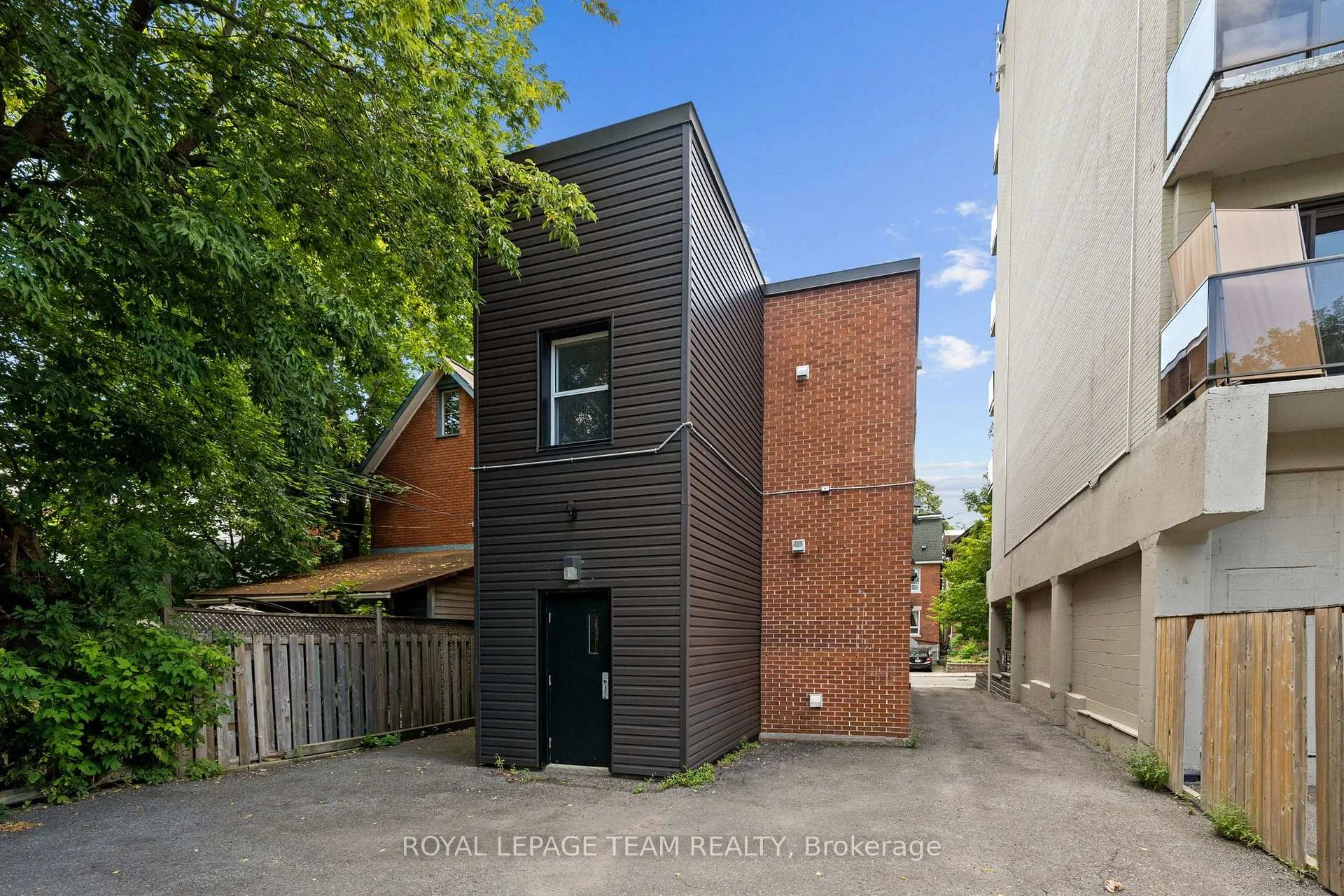 Photo 12 of 331 Flora Street, Ottawa, Ottawa Centre — HOMEH