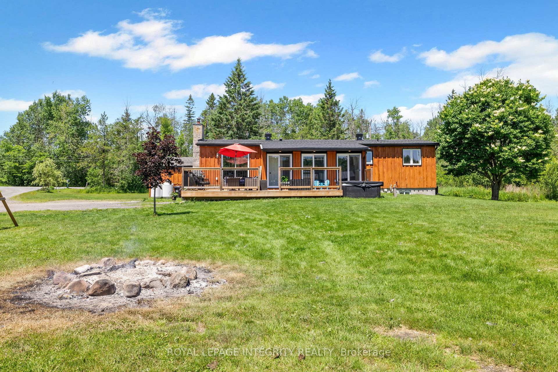 Photo 5 of 4228 O'Neil Road, Ottawa, Rideau Twp South To Roger Stevens Drive — HOMEH