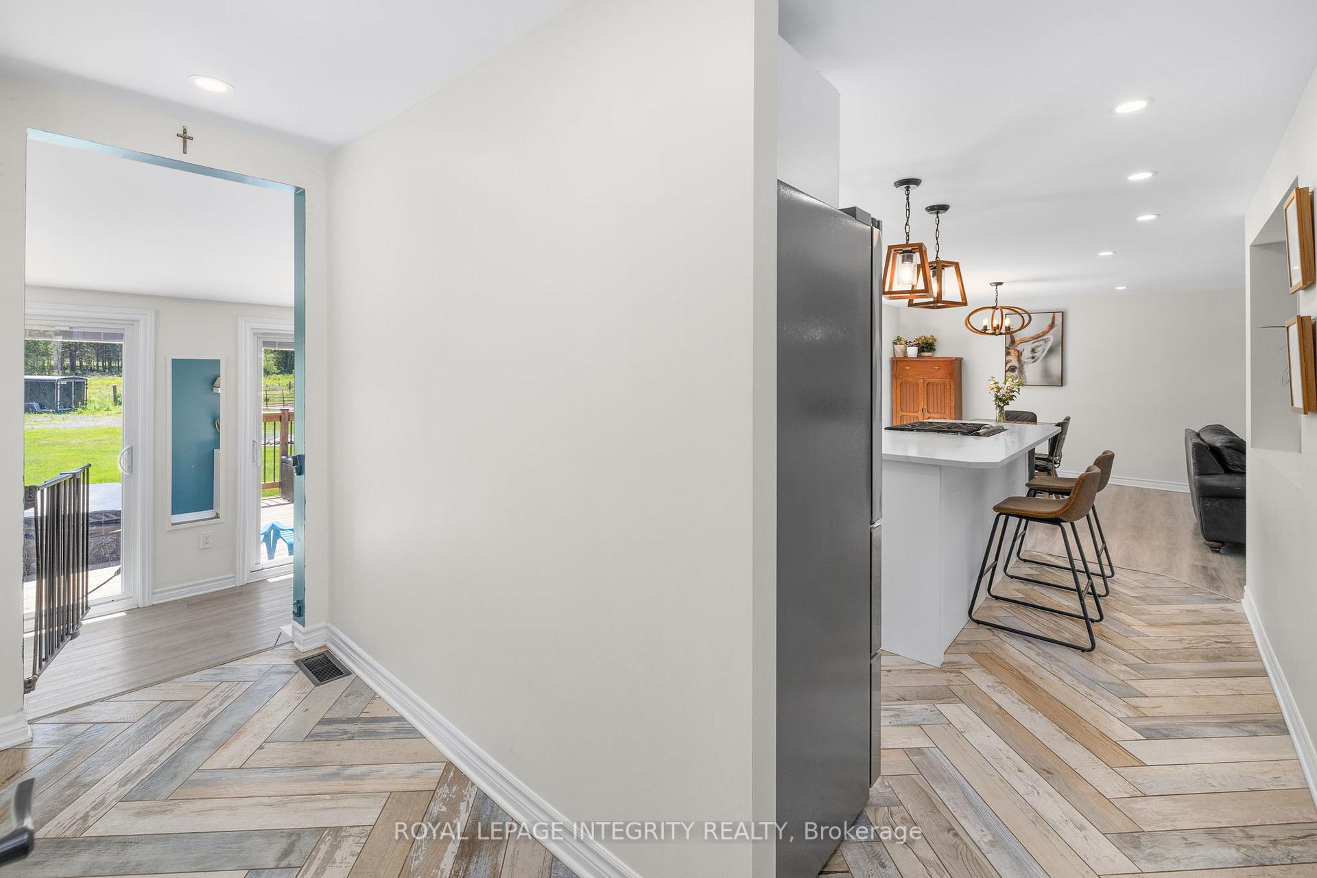 Photo 11 of 4228 O'Neil Road, Ottawa, Rideau Twp South To Roger Stevens Drive — HOMEH
