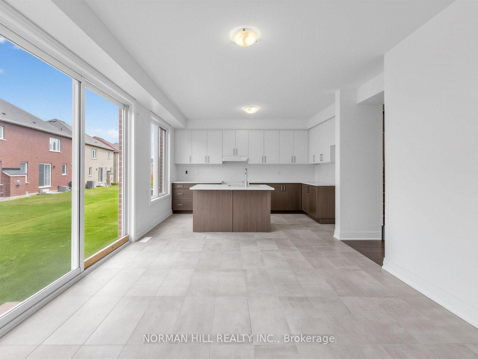 Photo 8 of 19 Lilestone Drive, Brampton, Credit Valley — HOMEH