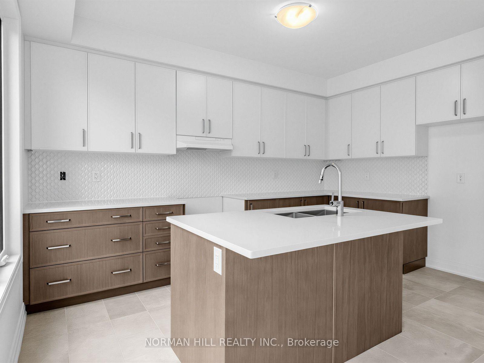 Photo 11 of 19 Lilestone Drive, Brampton, Credit Valley — HOMEH