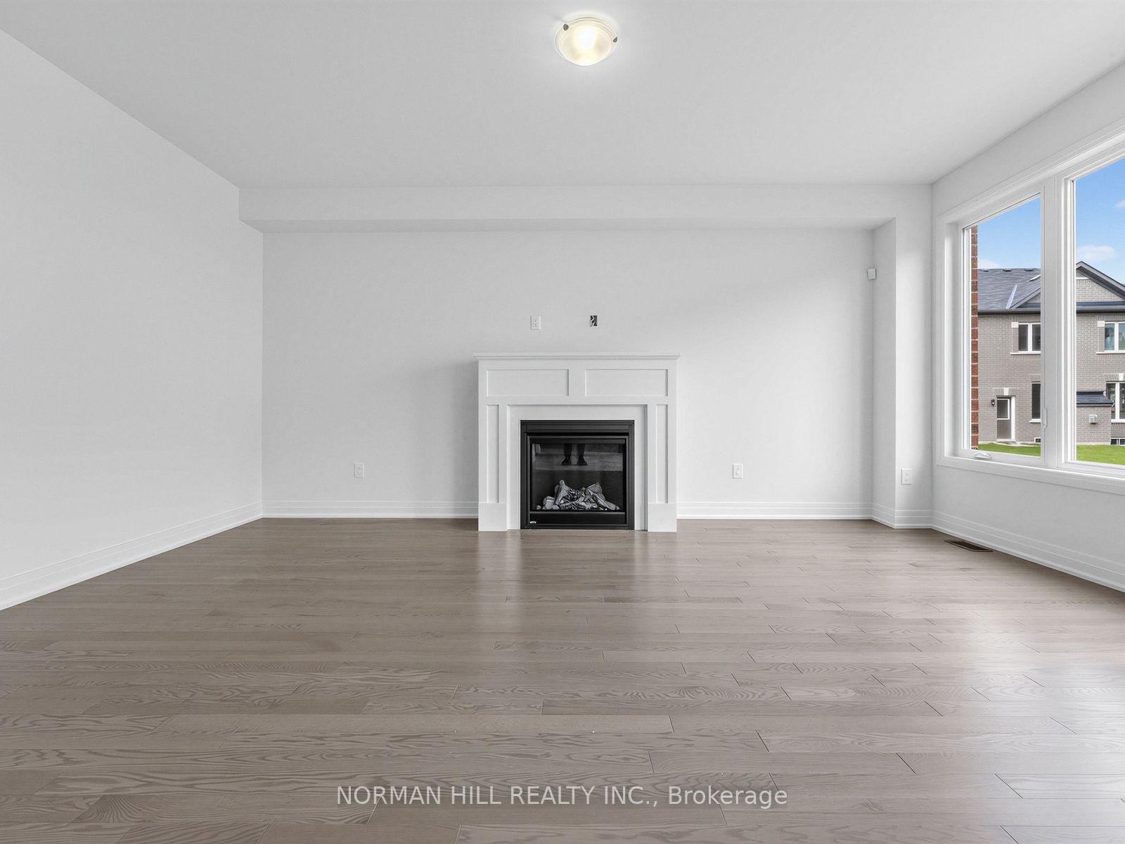 Photo 12 of 19 Lilestone Drive, Brampton, Credit Valley — HOMEH