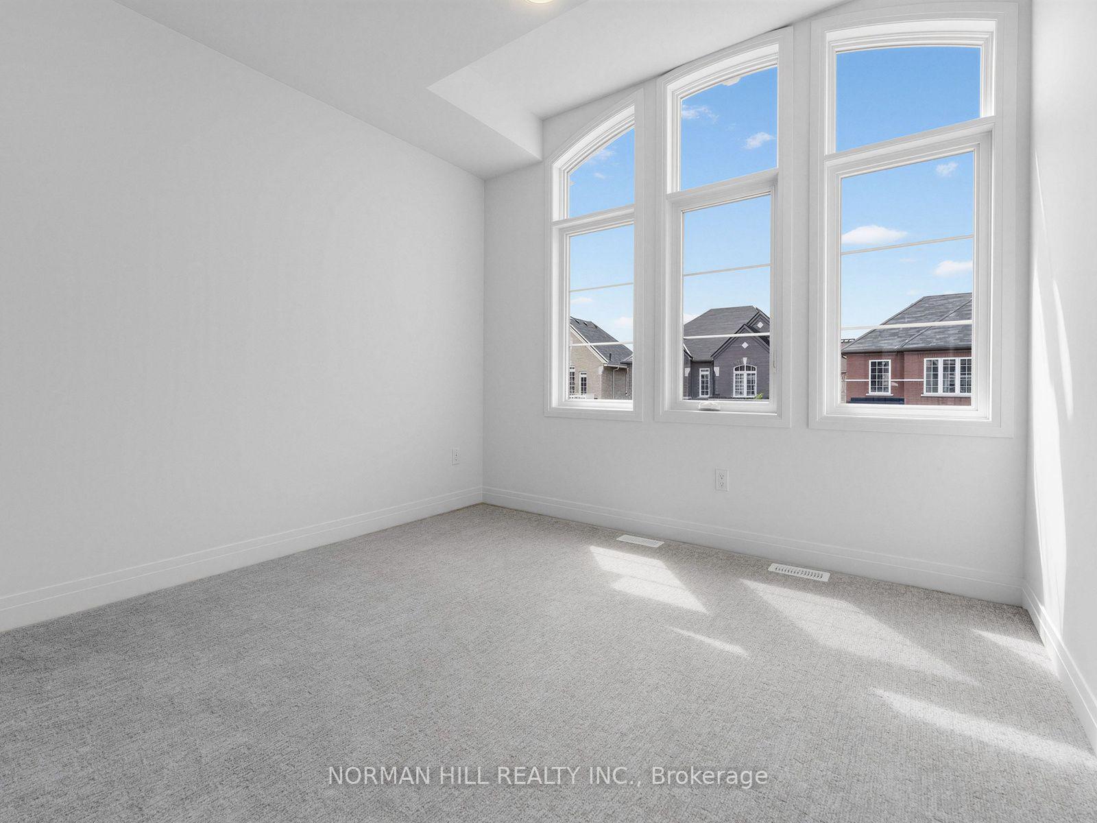 Photo 23 of 19 Lilestone Drive, Brampton, Credit Valley — HOMEH