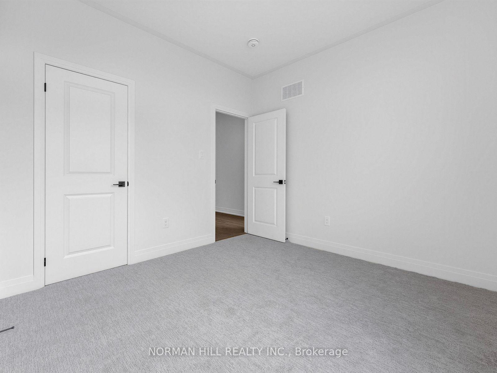 Photo 29 of 19 Lilestone Drive, Brampton, Credit Valley — HOMEH