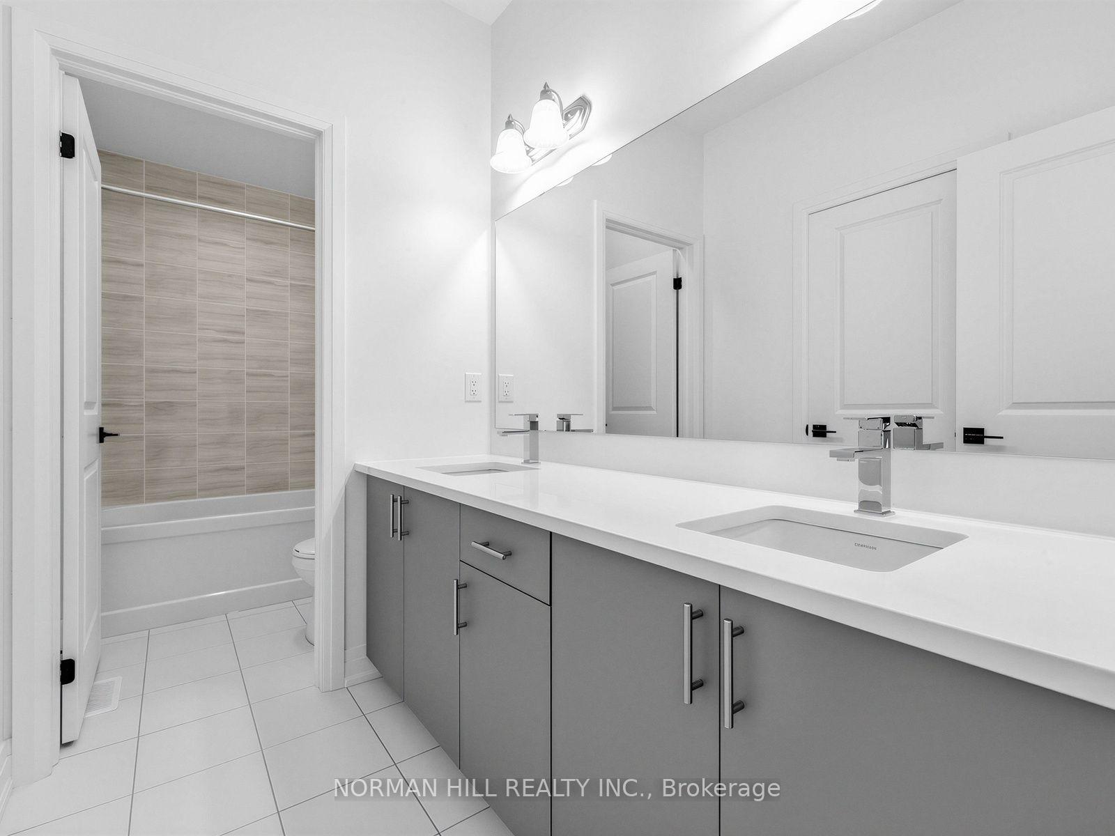 Photo 32 of 19 Lilestone Drive, Brampton, Credit Valley — HOMEH
