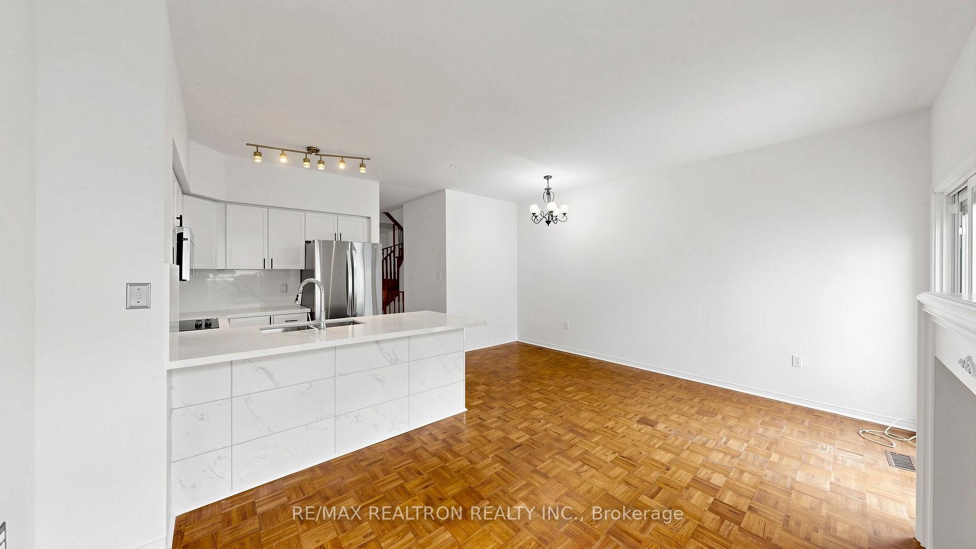 Photo 18 of 22 Belvia Drive, Vaughan, Patterson — HOMEH