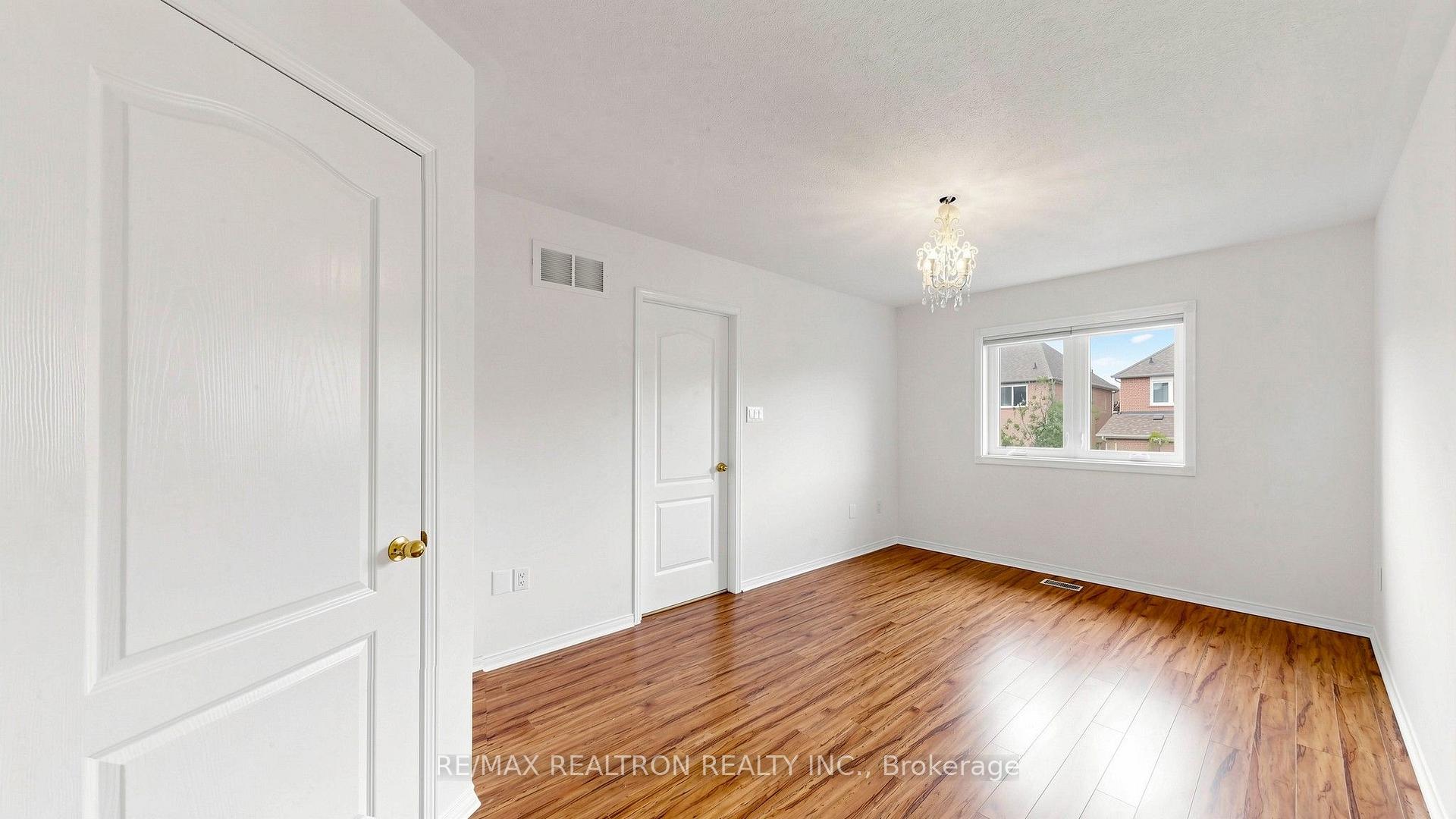 Photo 28 of 22 Belvia Drive, Vaughan, Patterson — HOMEH