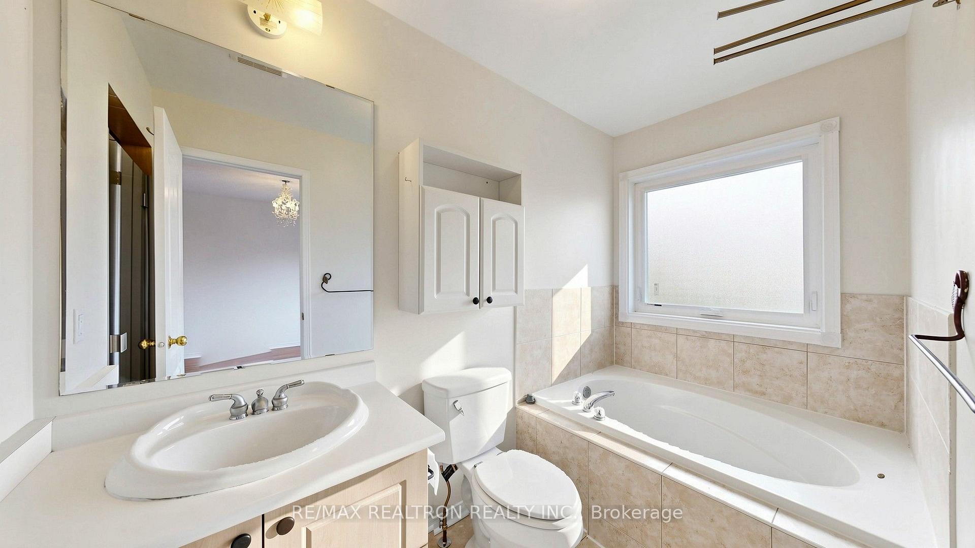 Photo 30 of 22 Belvia Drive, Vaughan, Patterson — HOMEH