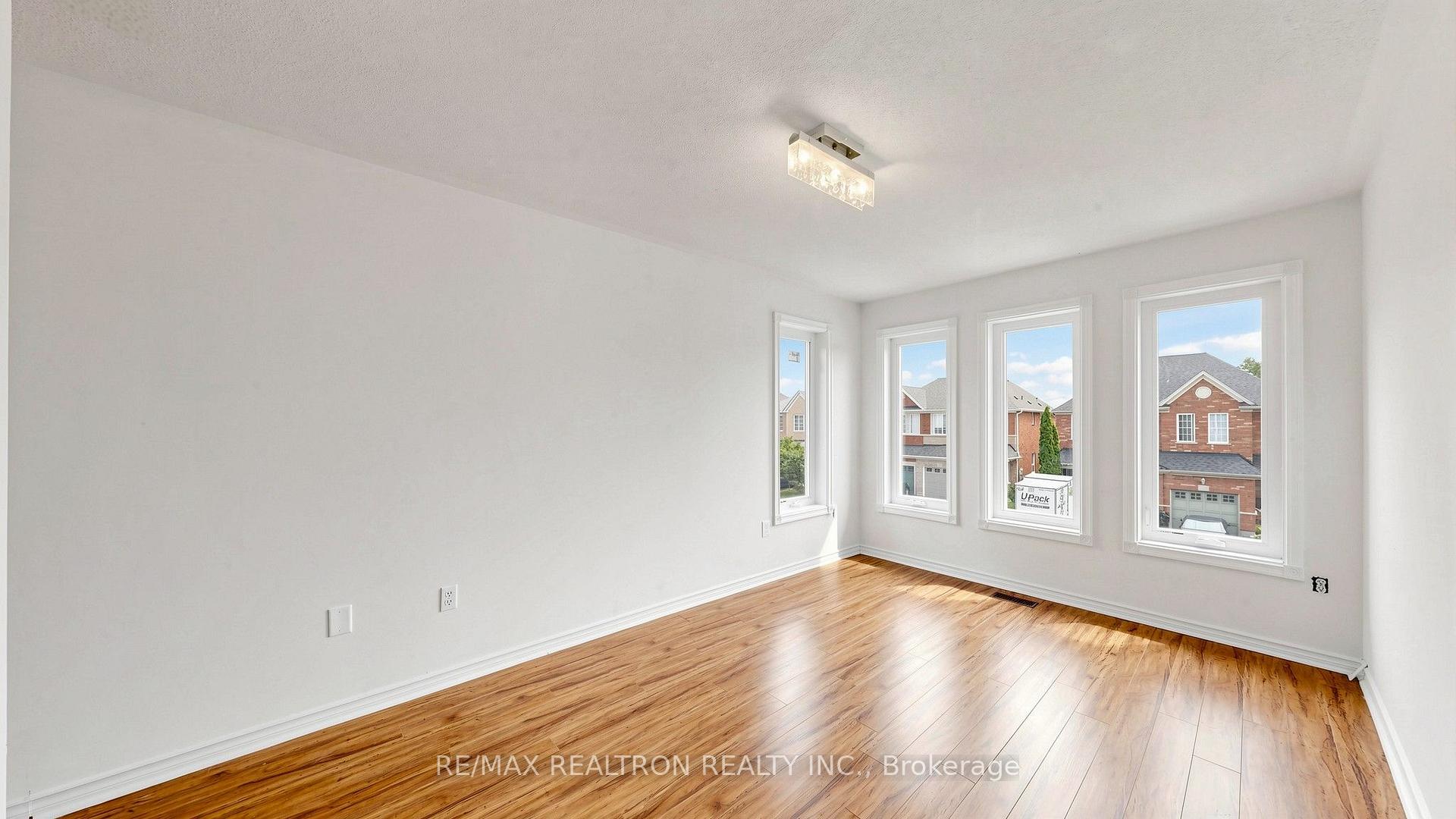 Photo 34 of 22 Belvia Drive, Vaughan, Patterson — HOMEH