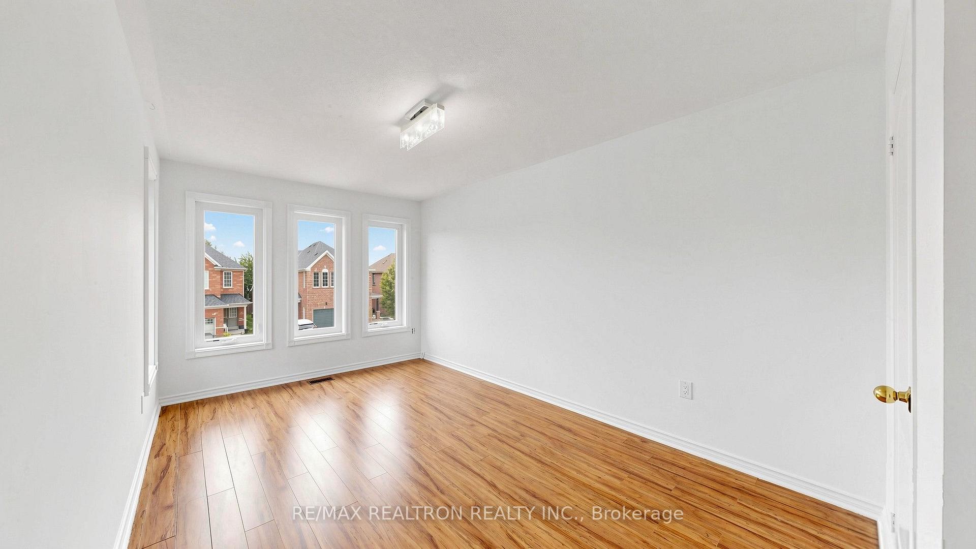 Photo 35 of 22 Belvia Drive, Vaughan, Patterson — HOMEH