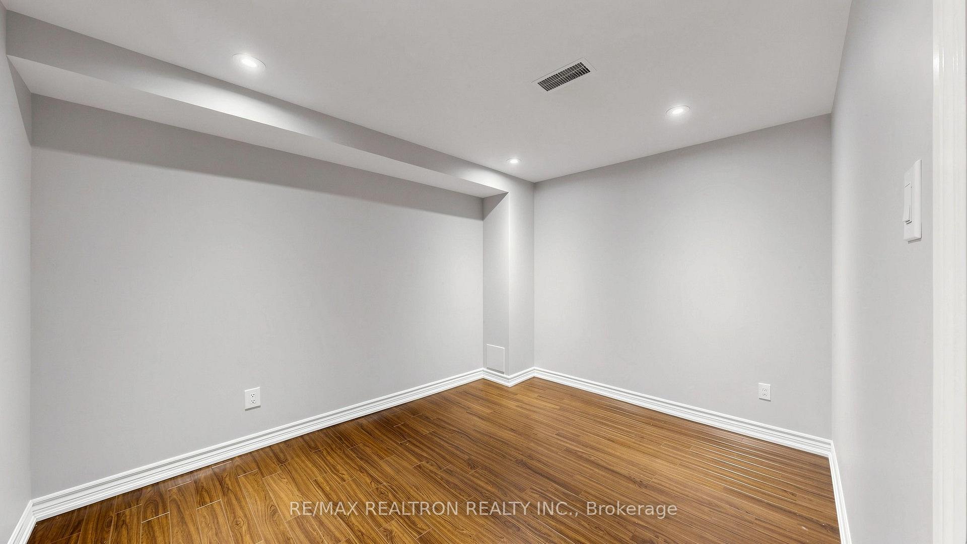 Photo 44 of 22 Belvia Drive, Vaughan, Patterson — HOMEH