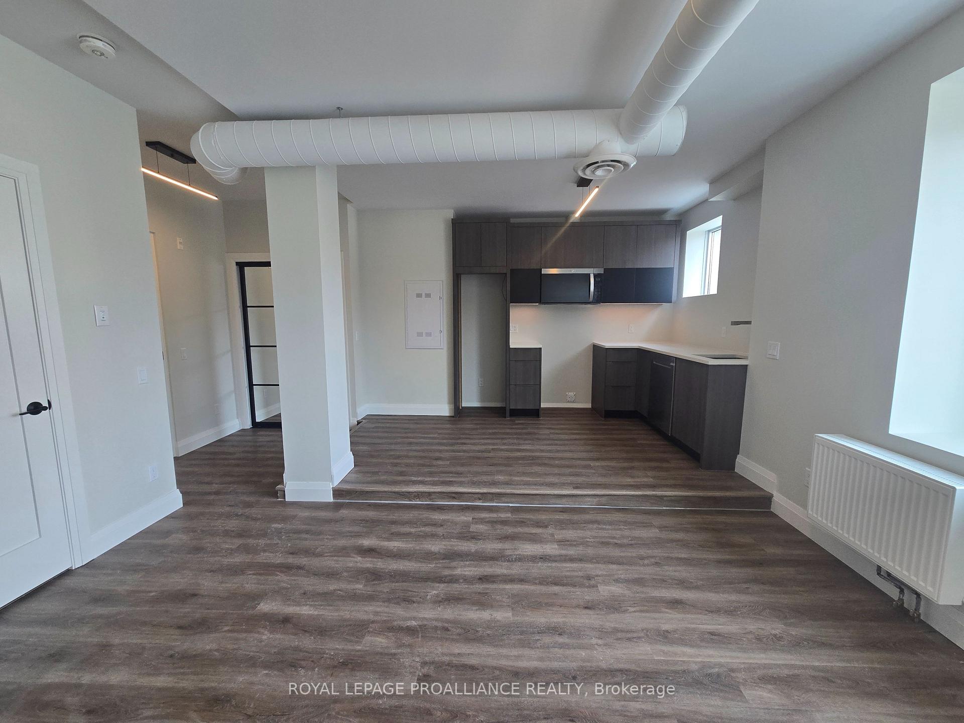 Photo 6 of Unit 202, 241 Front Street, Belleville, Belleville Ward — HOMEH